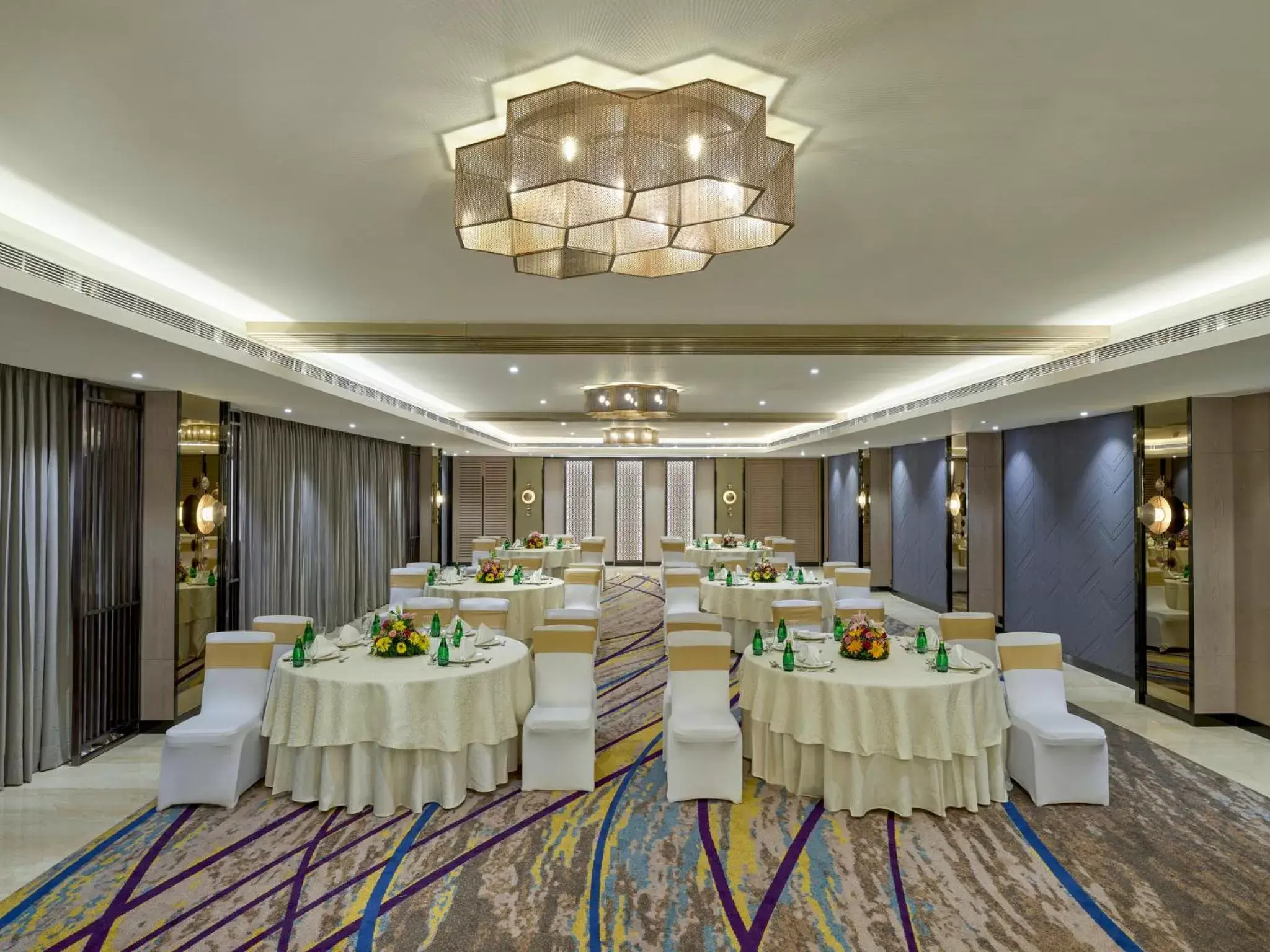 Banquet/Function facilities, Banquet Facilities in Crowne Plaza Ahmedabad City Centre, an IHG Hotel