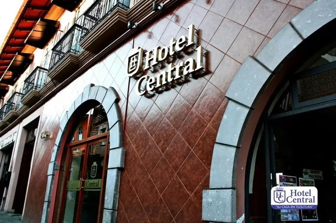 Facade/entrance, Property Logo/Sign in Hotel Central Teziutlan