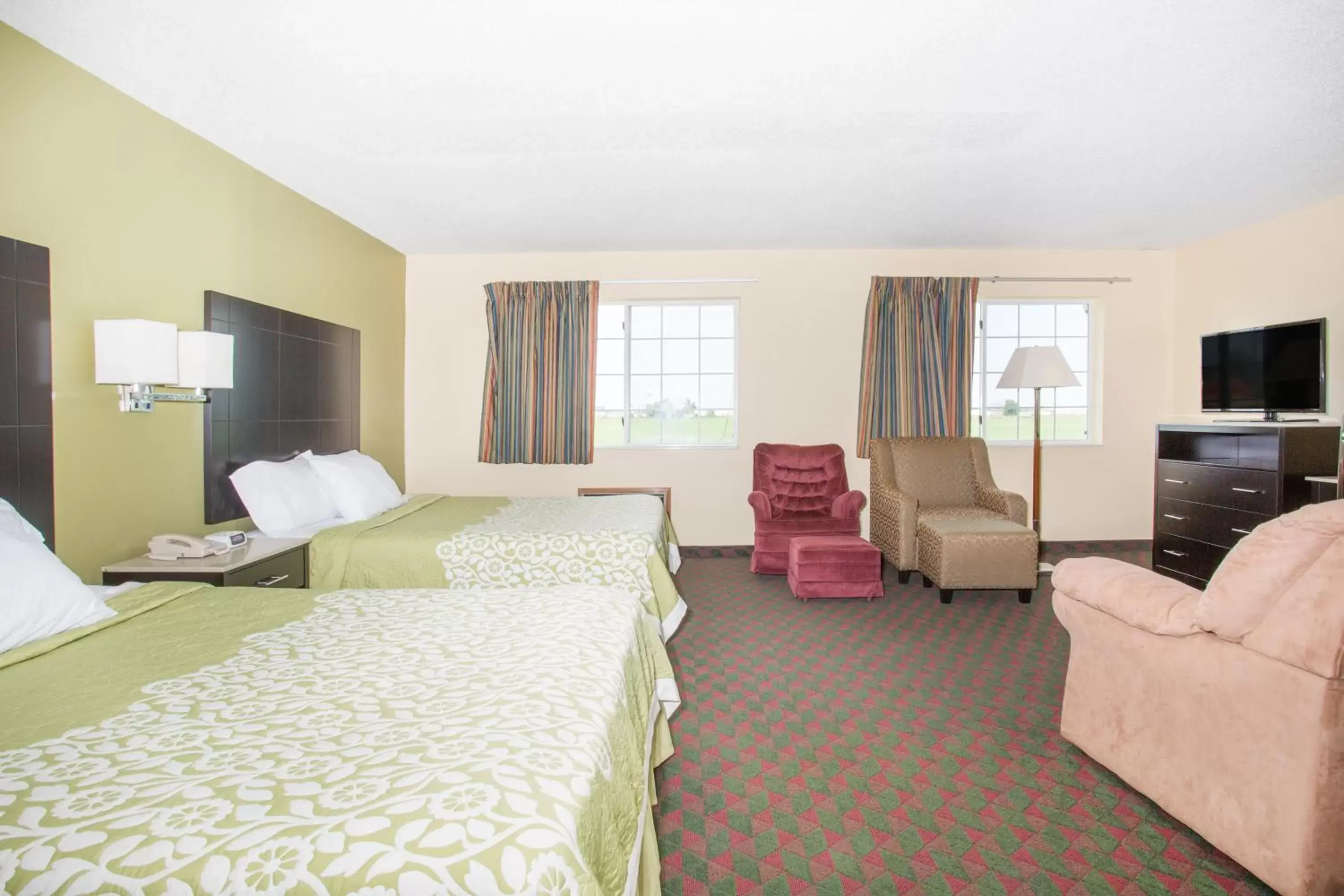 Photo of the whole room in Days Inn by Wyndham Lexington NE