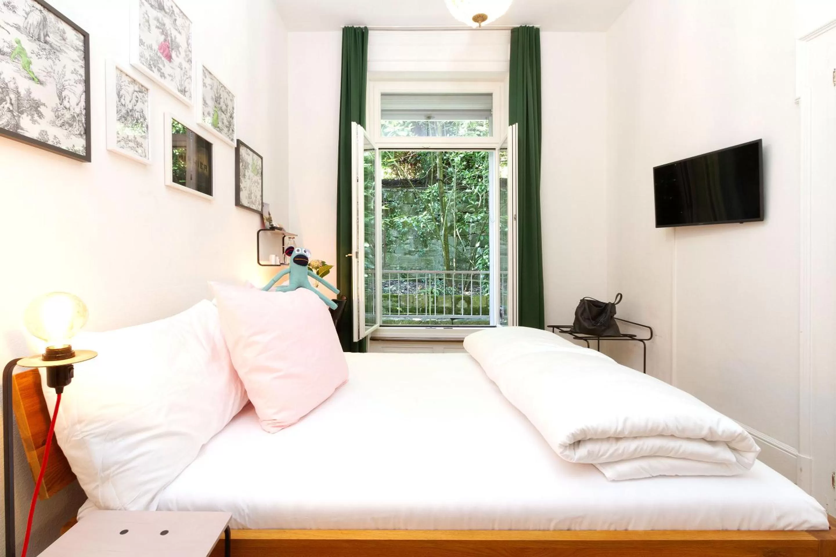 Photo of the whole room, Bed in Hotel Beau Séjour Lucerne