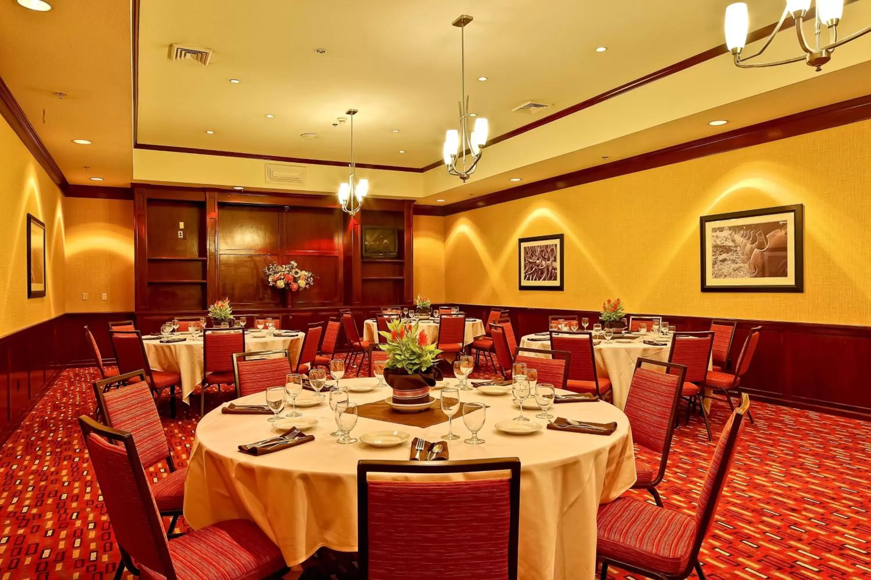 Meeting/conference room, Restaurant/Places to Eat in Courtyard by Marriott Vacaville