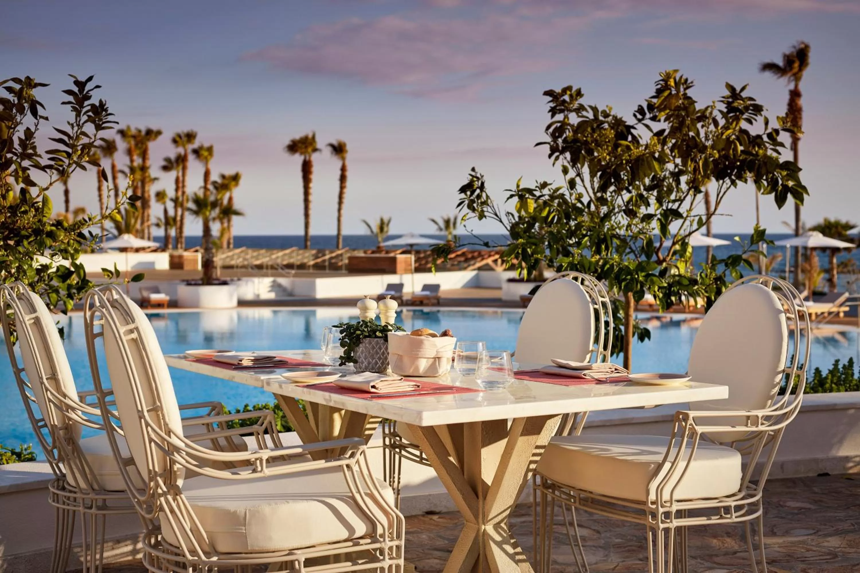 Restaurant/places to eat in Parklane, a Luxury Collection Resort & Spa, Limassol