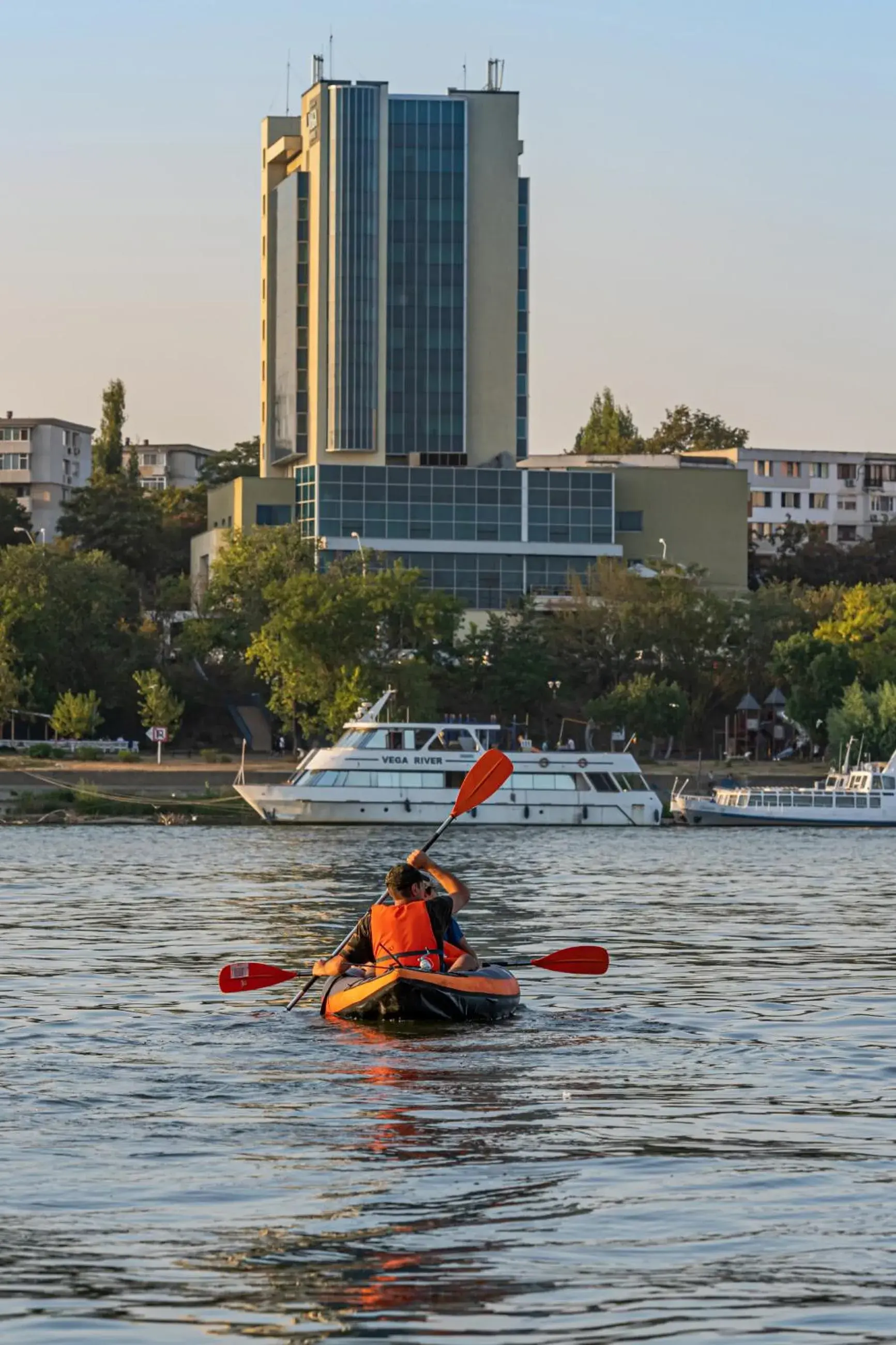 Canoeing in Vega Hotel