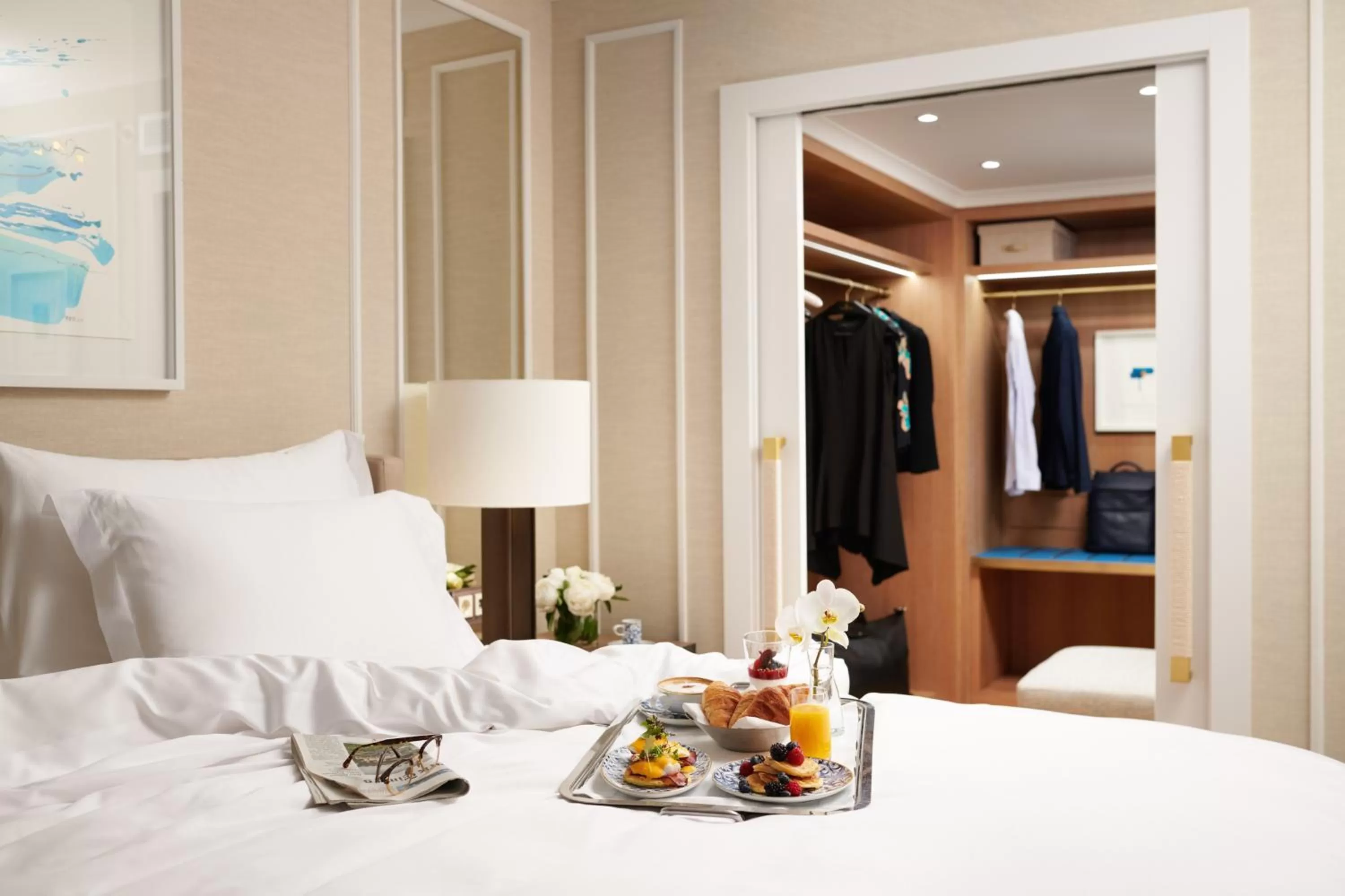 Bedroom, Bed in Corinthia Lisbon