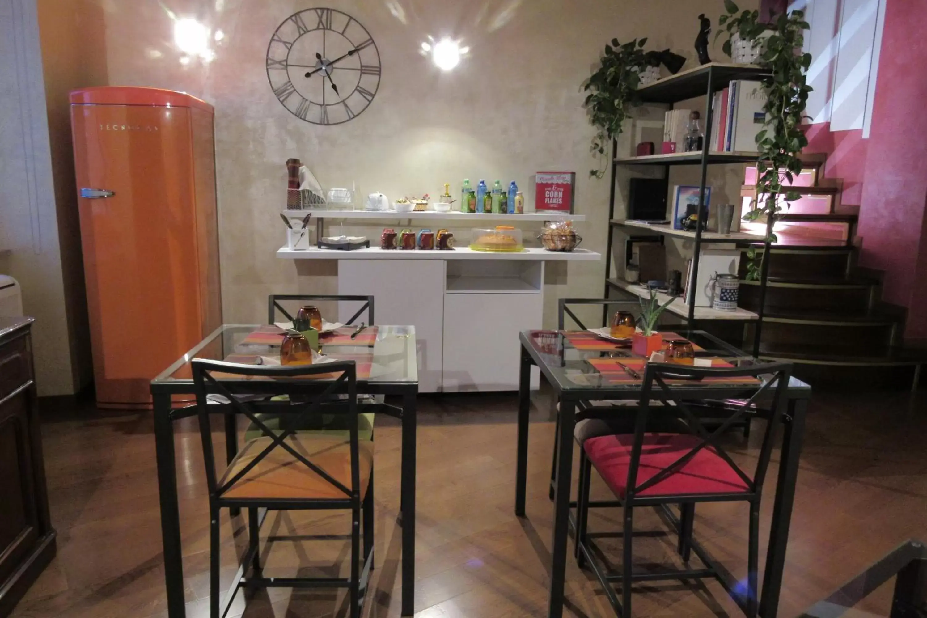 Breakfast, Restaurant/Places to Eat in BB SAVOIA Affittacamere
