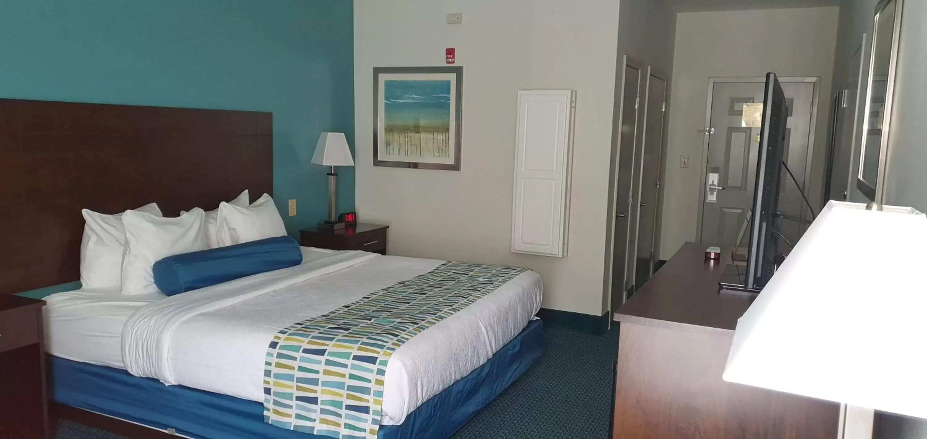 Photo of the whole room, Bed in Best Western Plus Blue Angel Inn