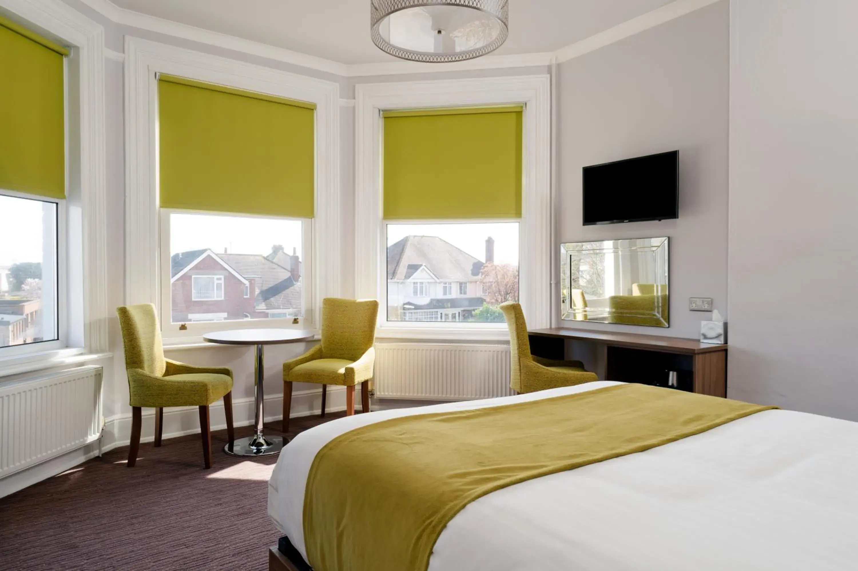 Bedroom, Bed in St Andrews Hotel