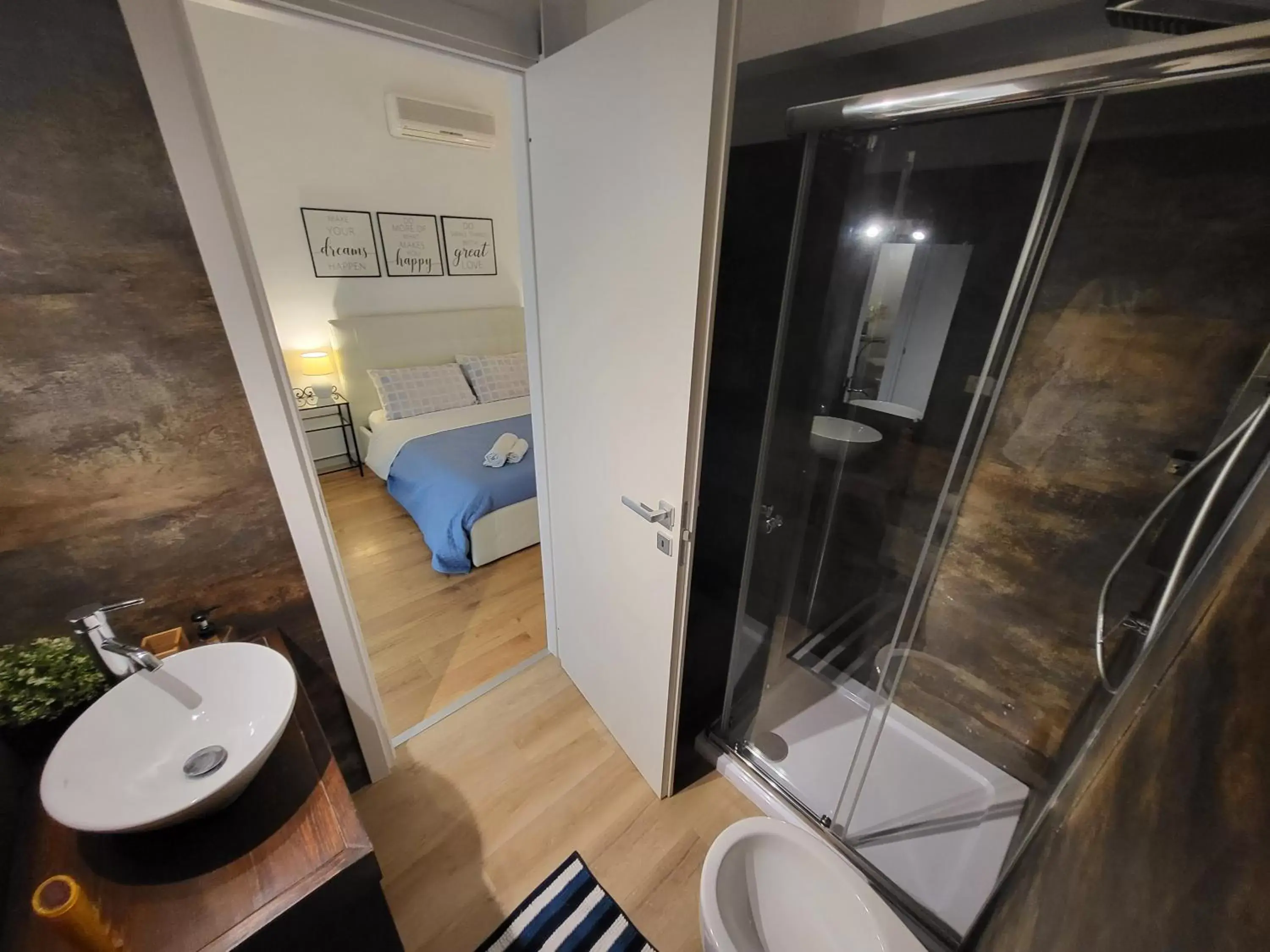Bathroom in Living Cagliari Marina