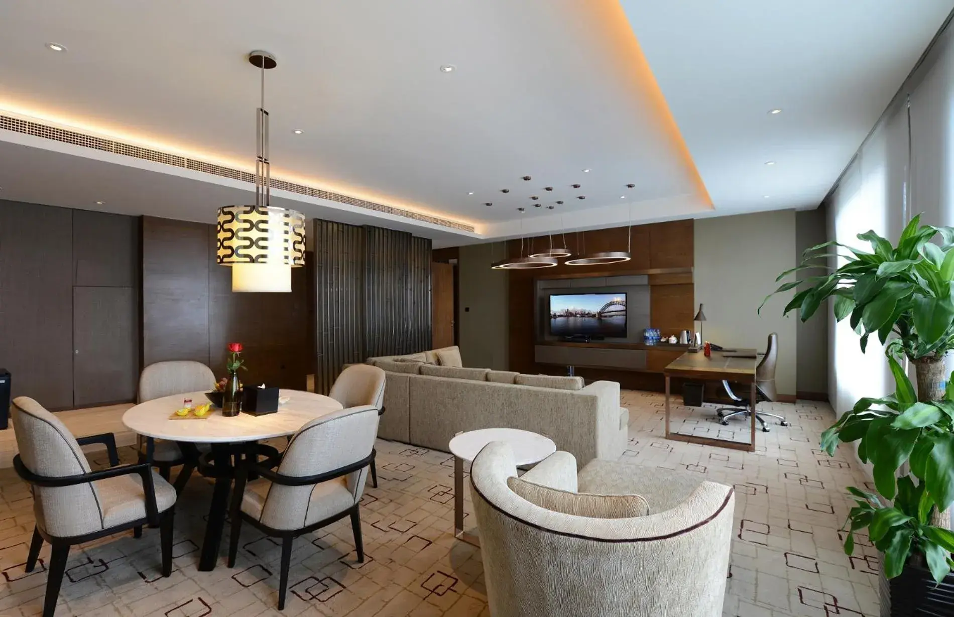 Living room, Lounge/Bar in InterContinental Nantong, an IHG Hotel-Best view of yangtze