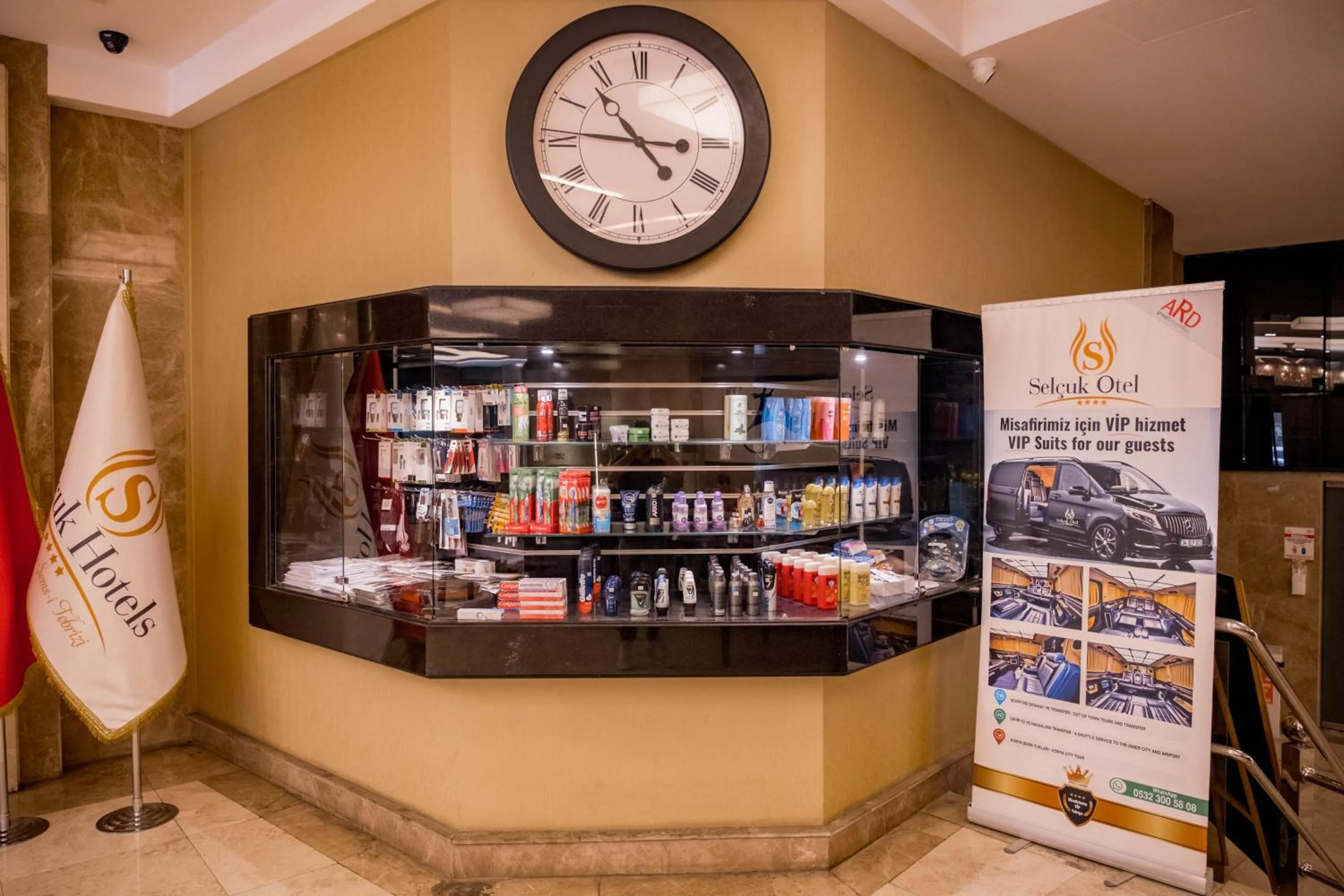 Lobby or reception in Selçuk Hotel