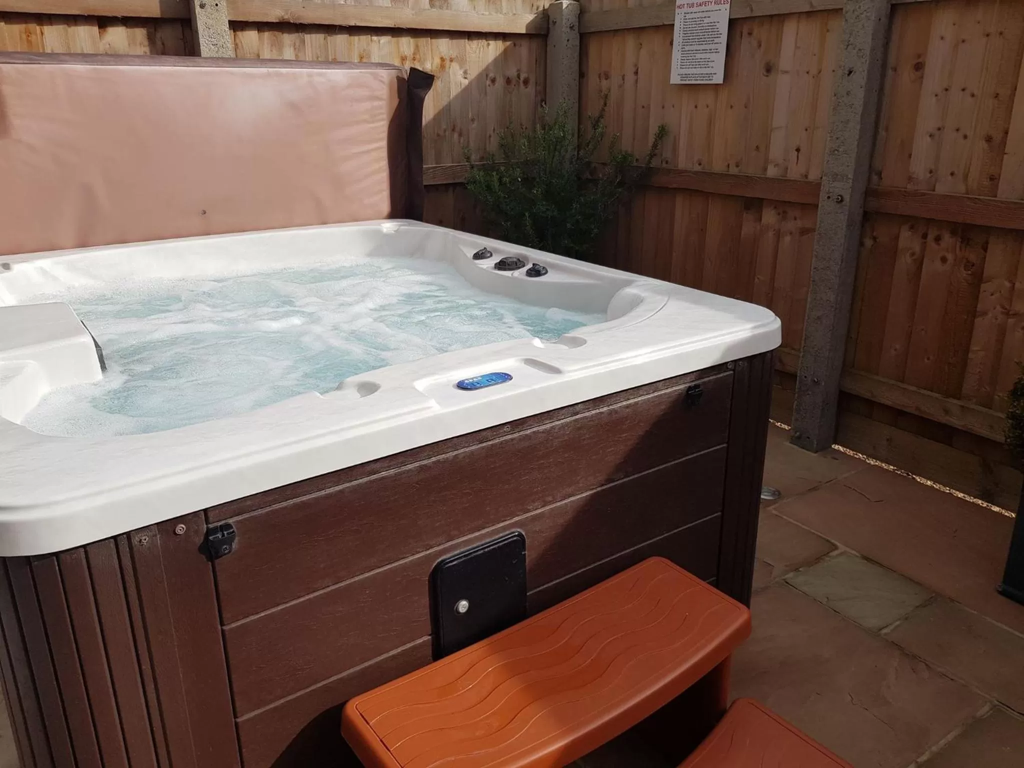 Hot Tub, Bathroom in Grange Farm Park