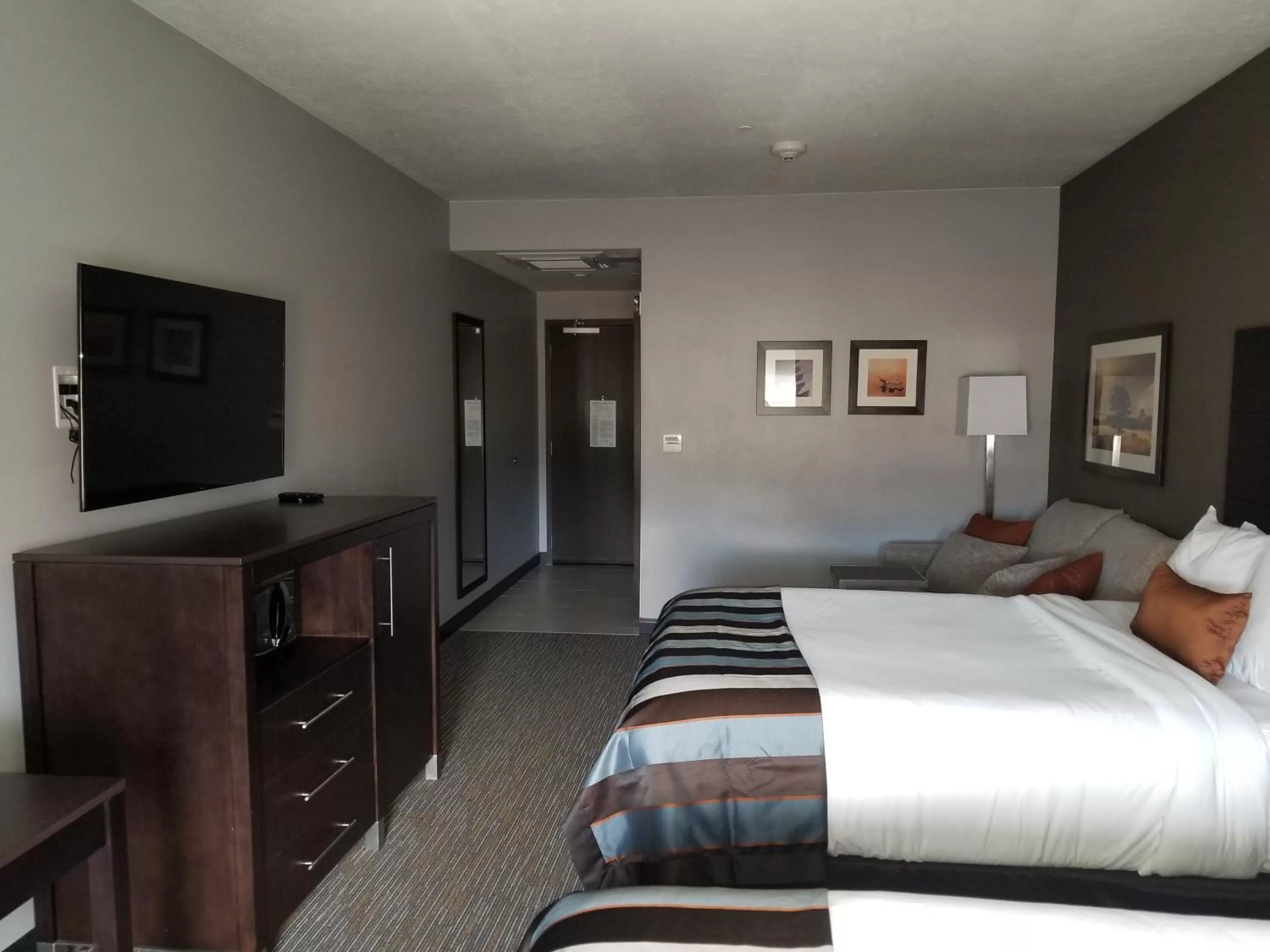 Bed in Wingate by Wyndham Hurricane Zion National Park