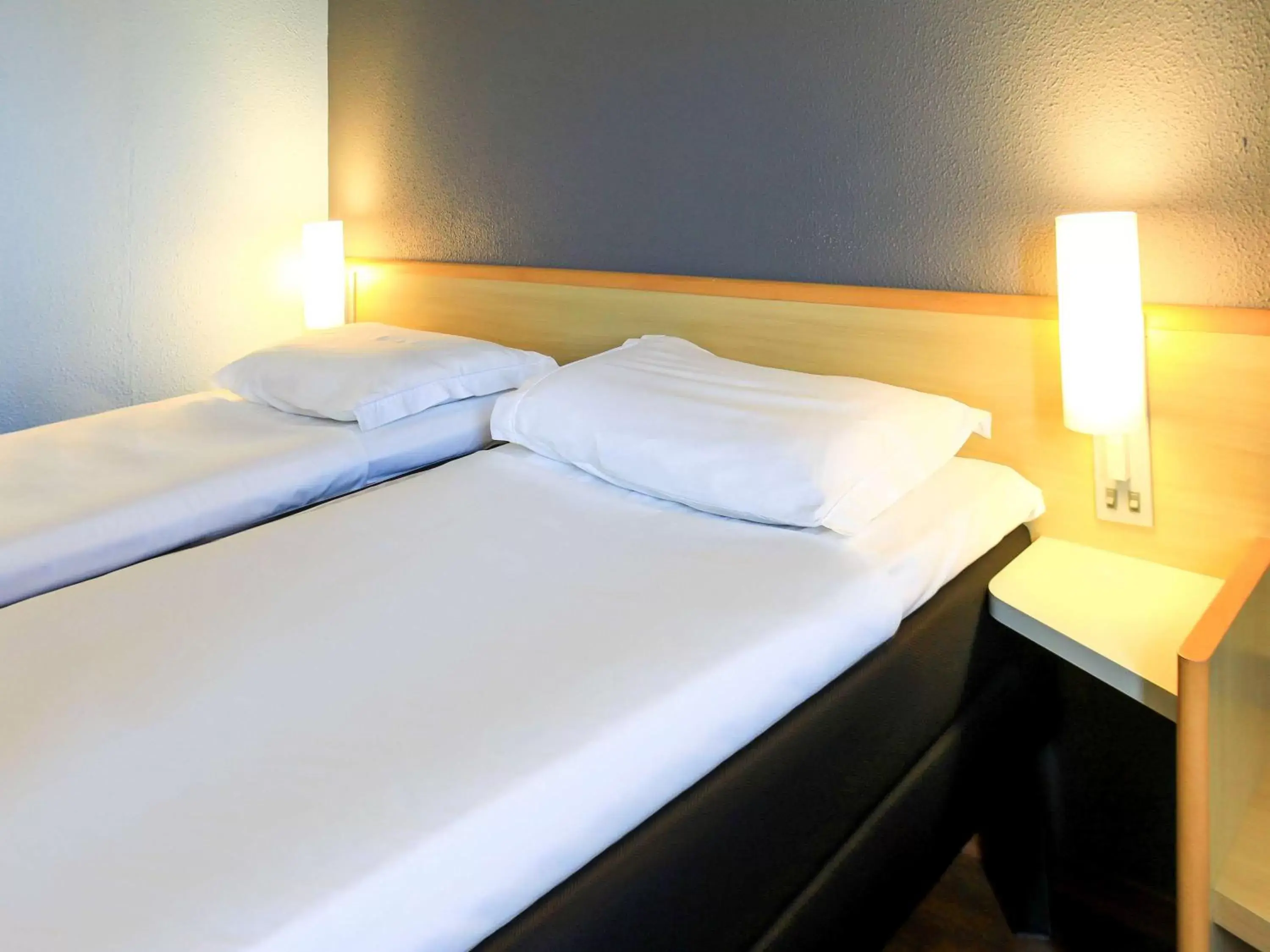 Photo of the whole room, Bed in ibis Sao Jose dos Campos Colinas