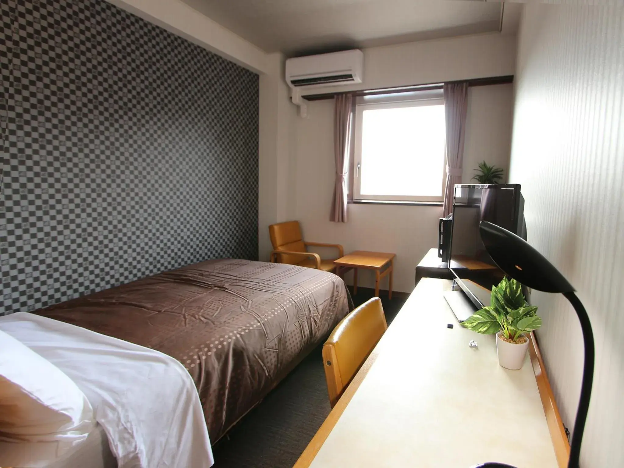 Double Room with Small Double Bed - single occupancy - Smoking in HOTEL LiVEMAX BUDGET Utsunomiya