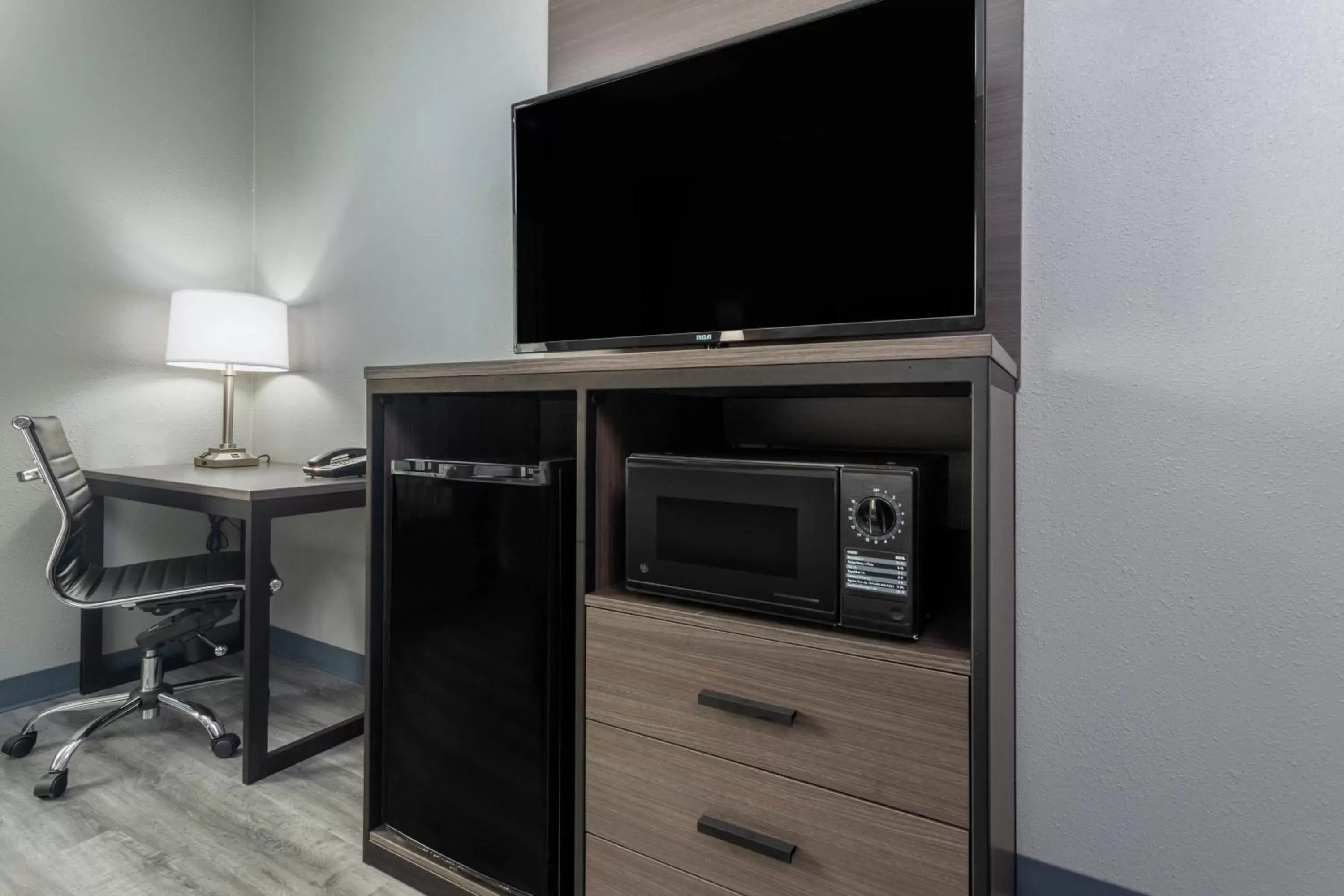 TV/Entertainment Center in Ramada by Wyndham Sellersburg/Louisville North