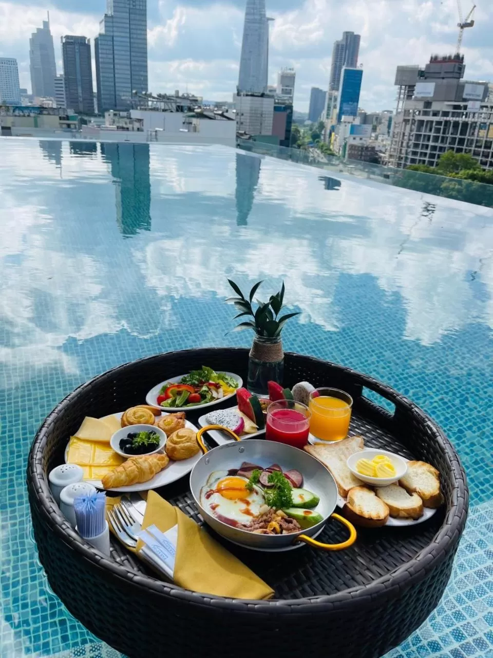 Breakfast in Paradise Saigon Boutique Hotel & Spa