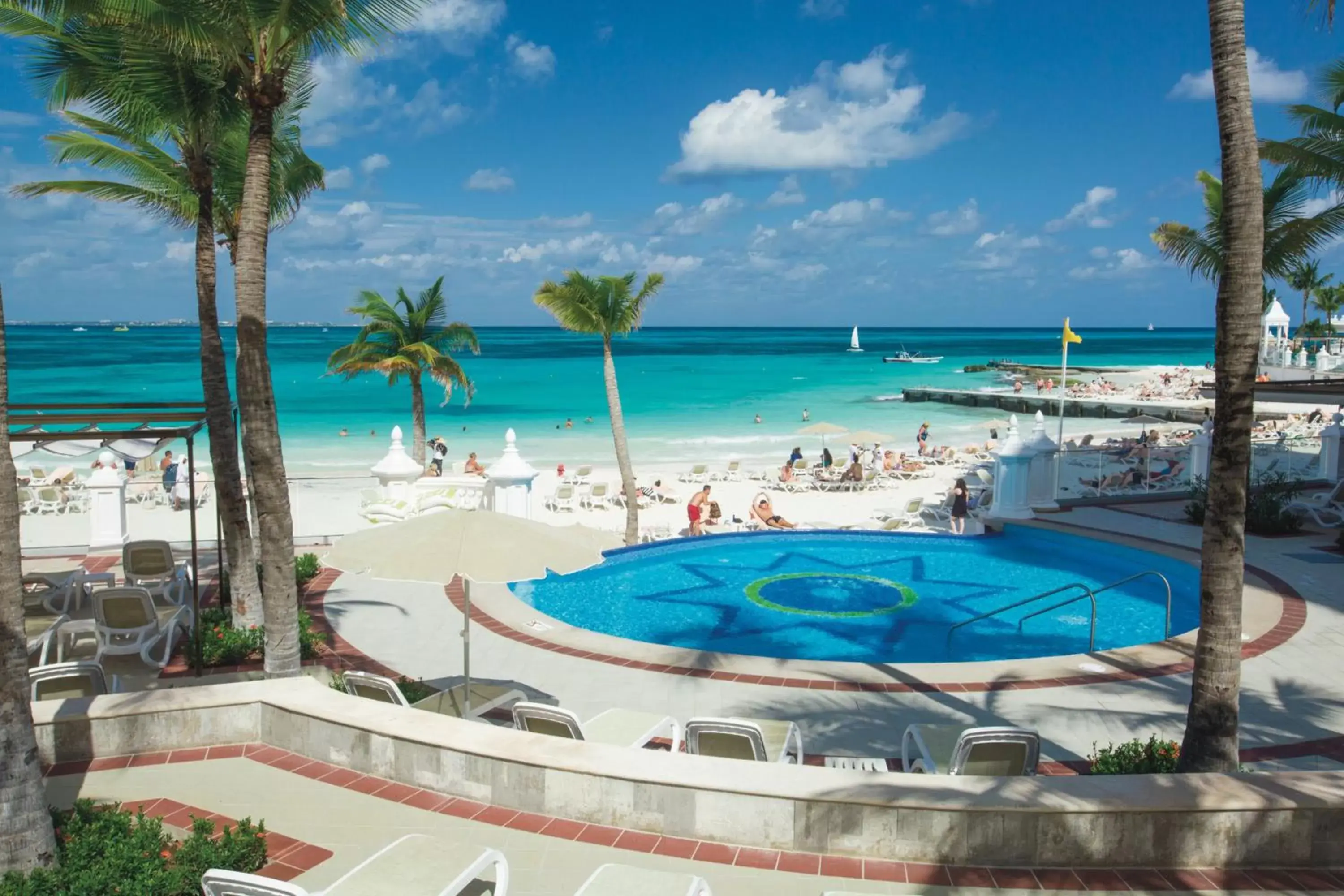 Swimming pool, Pool View in Riu Palace Las Americas - All Inclusive - Adults Only