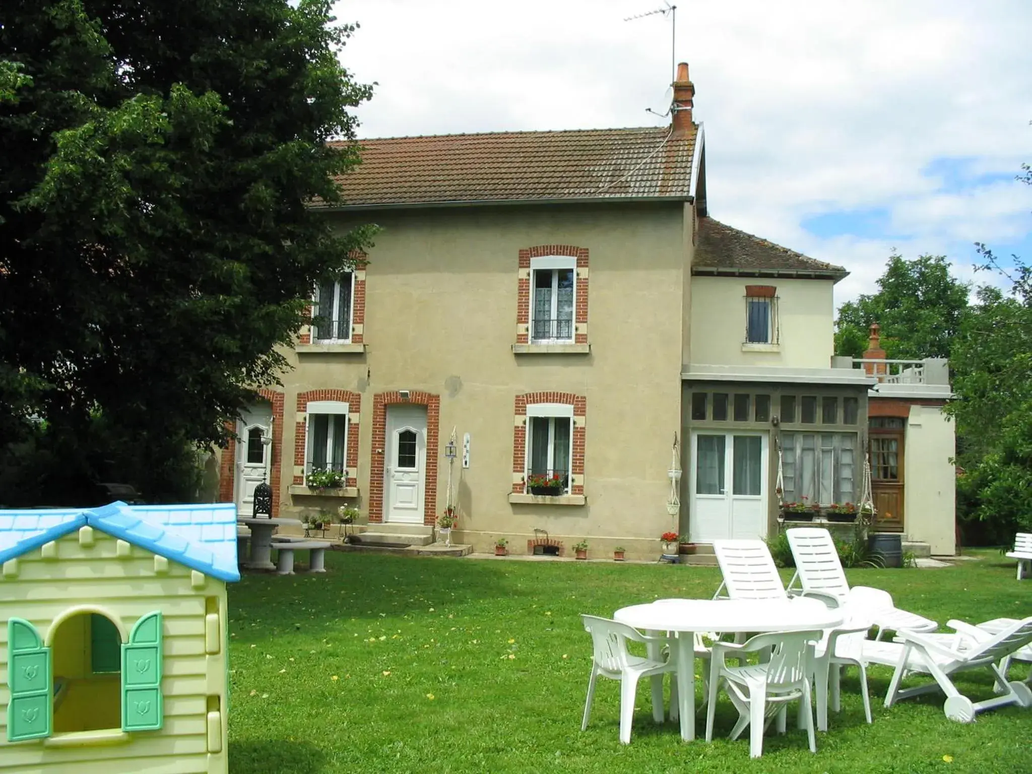 Facade/entrance, Patio/Outdoor Area in La Coutrotte Becquine