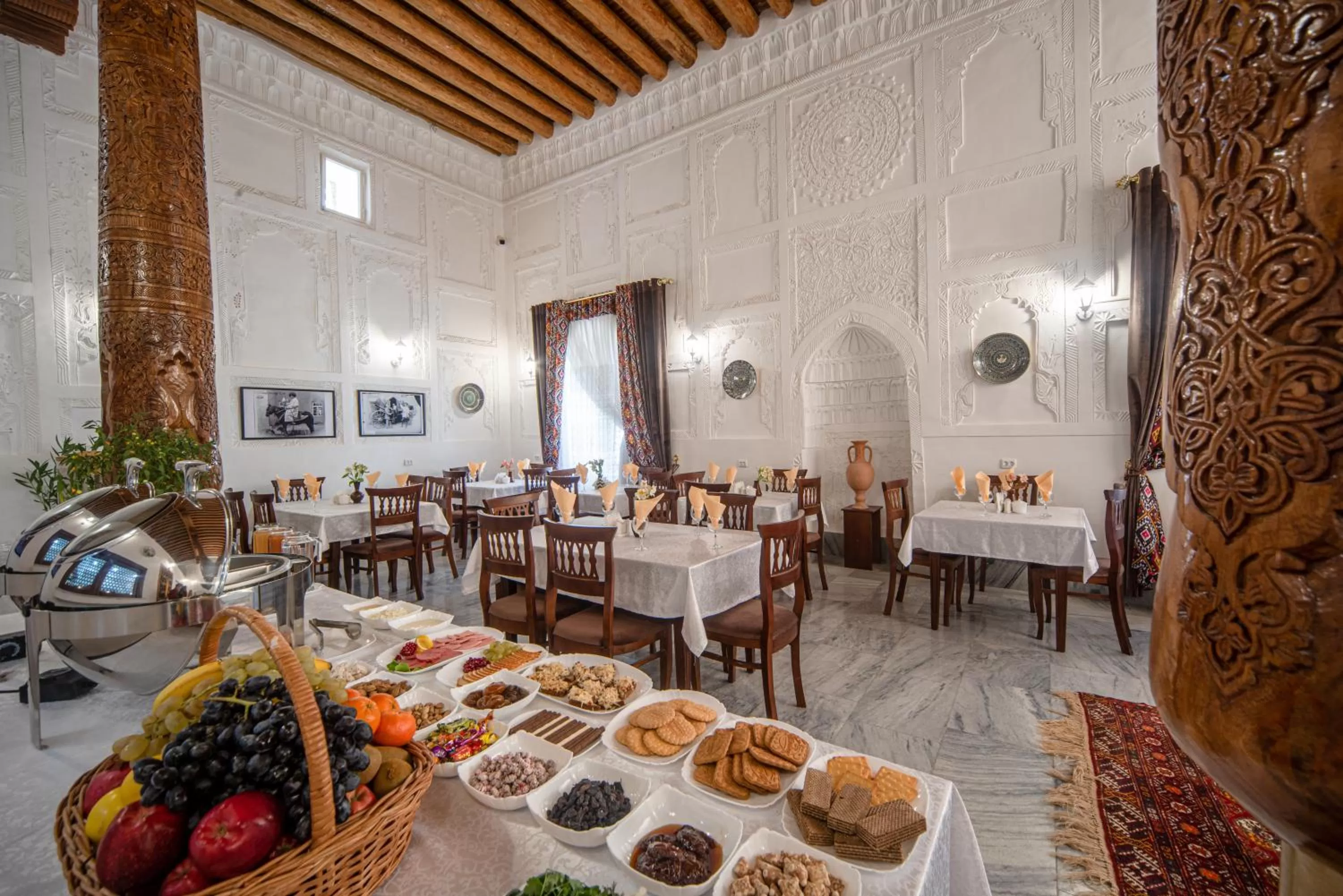 Restaurant/places to eat in New Star Boutique hotel - madrasah Muhammad Mahram 1903