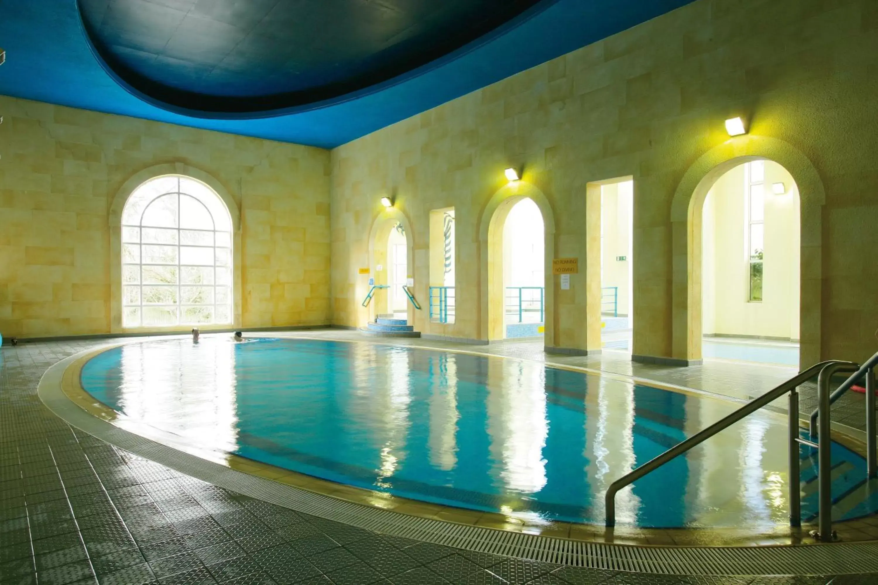 Fitness centre/facilities, Swimming Pool in Twin Trees Hotel & Leisure Club