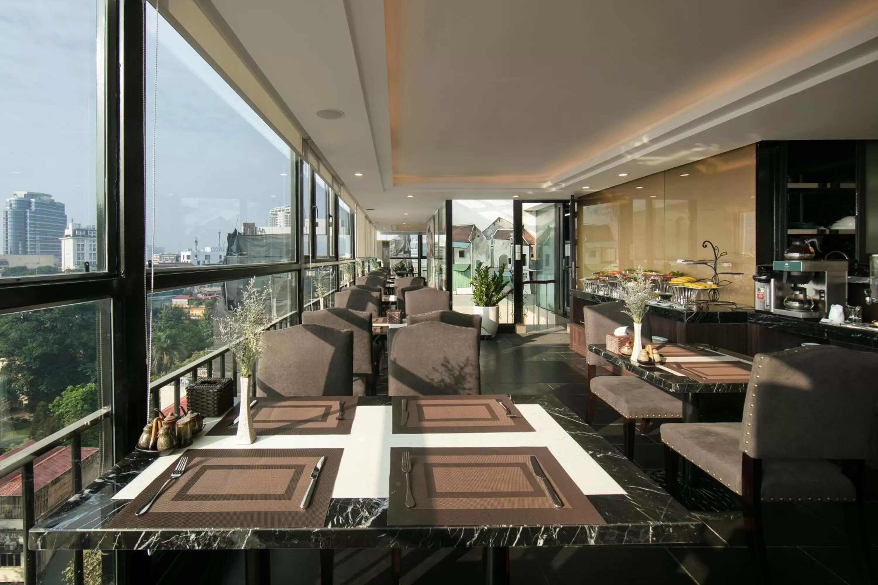 Restaurant/places to eat in Hanoi L'Heritage Diamond Hotel & Spa