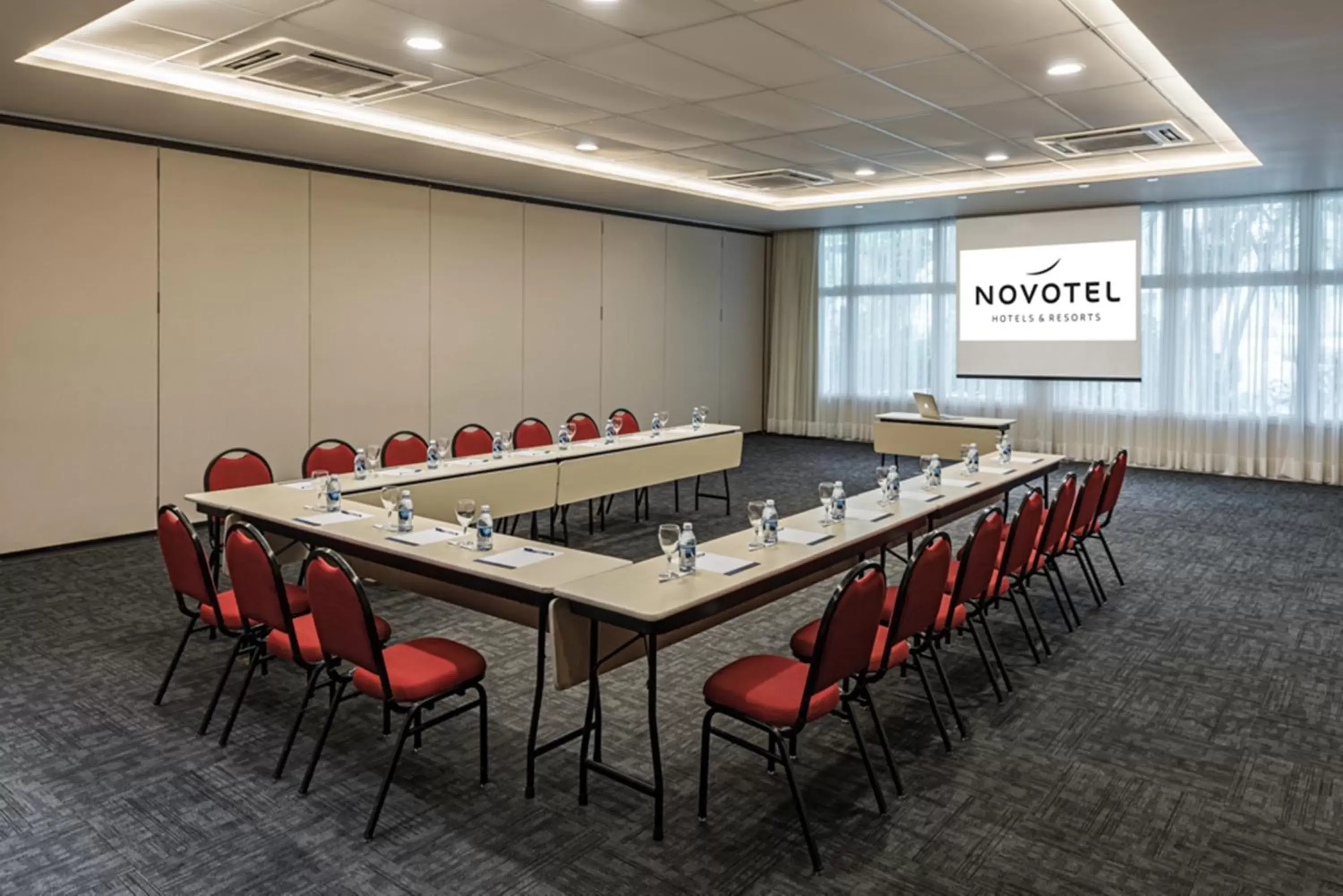 Business facilities, Business Area/Conference Room in Novotel Manaus