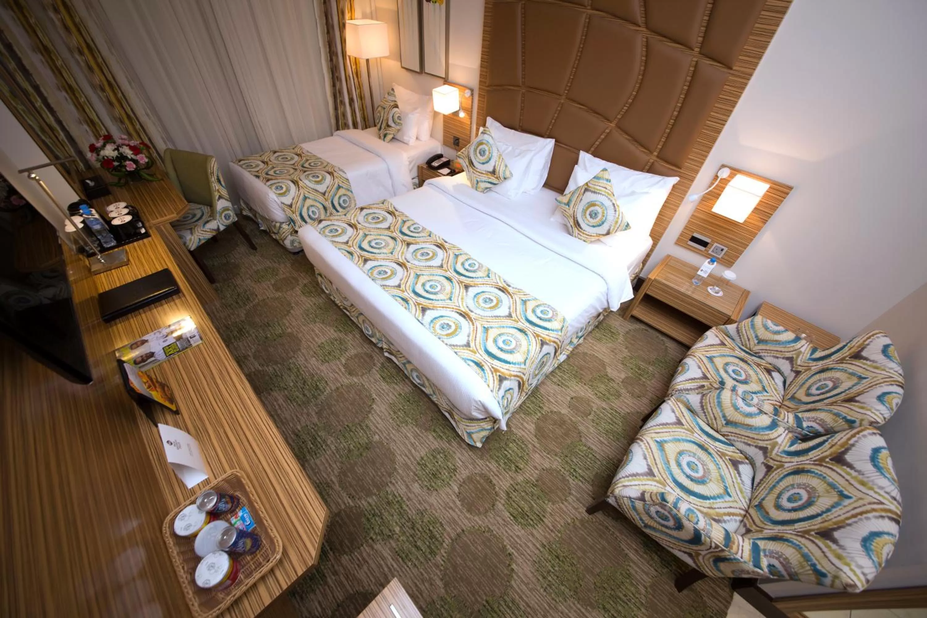 Photo of the whole room, Bed in Best Western Plus Pearl Creek