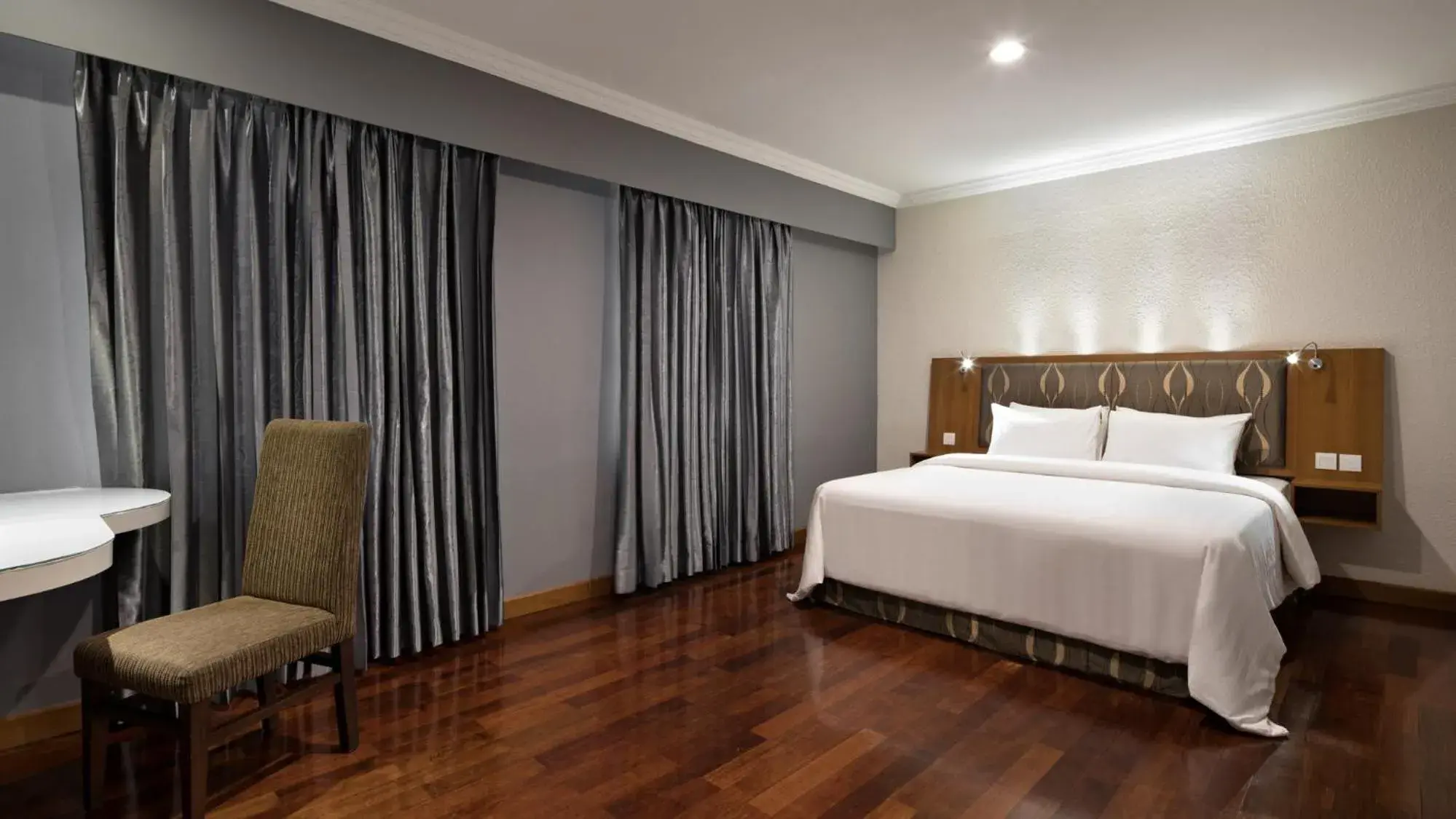 Bedroom, Bed in Golden Boutique Hotel Kemayoran