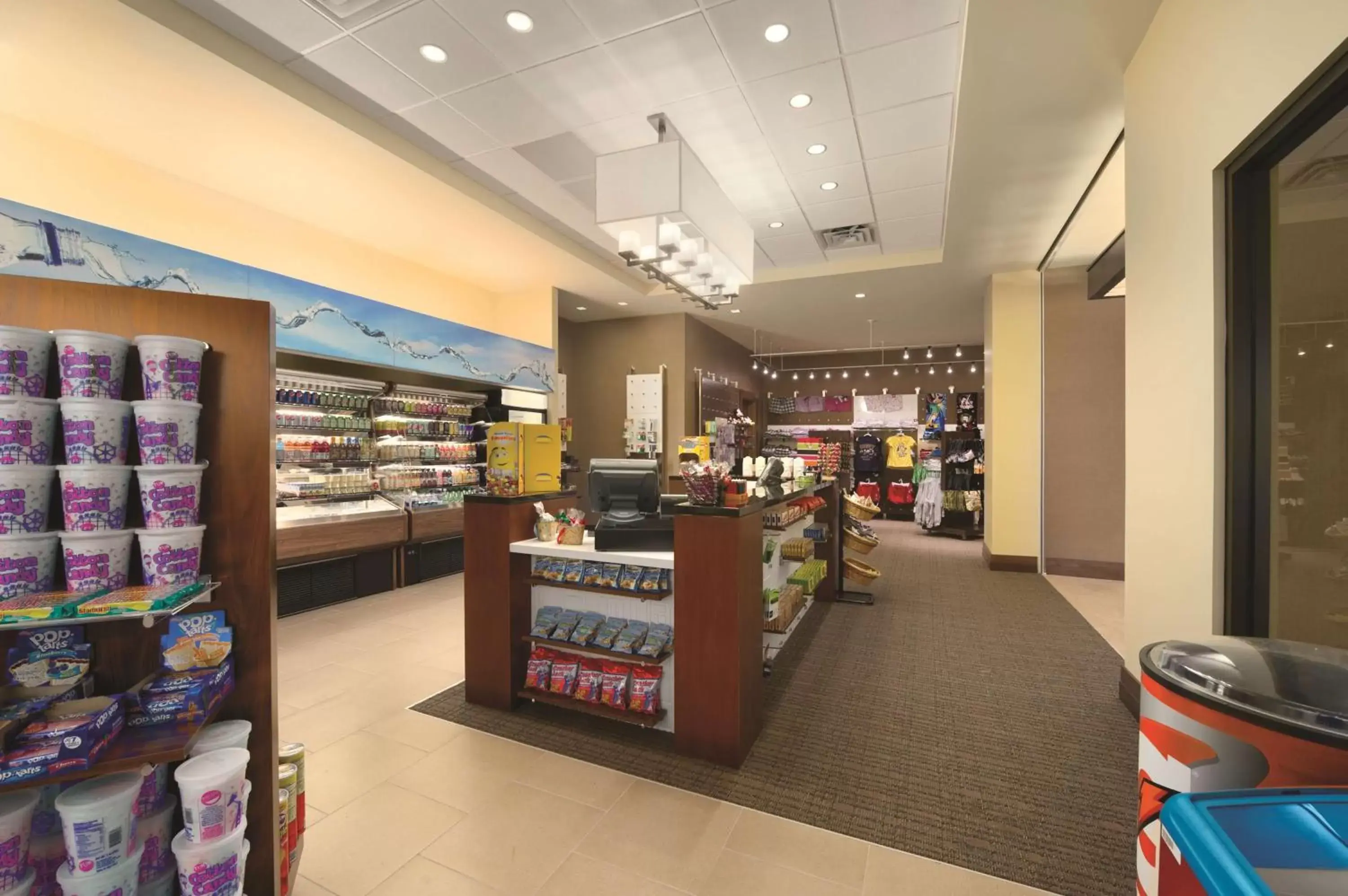 On-site shops in Embassy Suites by Hilton Orlando Lake Buena Vista South