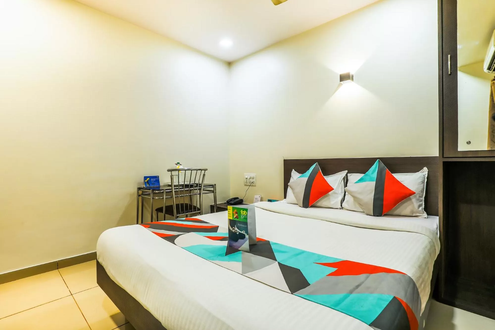 Bedroom, Bed in FabExpress Adore Inn - Nr Mumbai International Airport