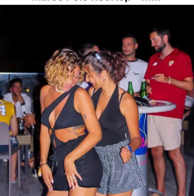 Lounge or bar in Marco Polo Party Hostel Lounge or bar in Marco Polo Party Hostel