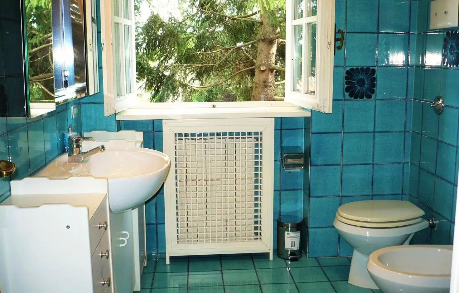 Twin Room with Garden View in B&B Villa Liz Varese Twin Room with Garden View in B&B Villa Liz Varese