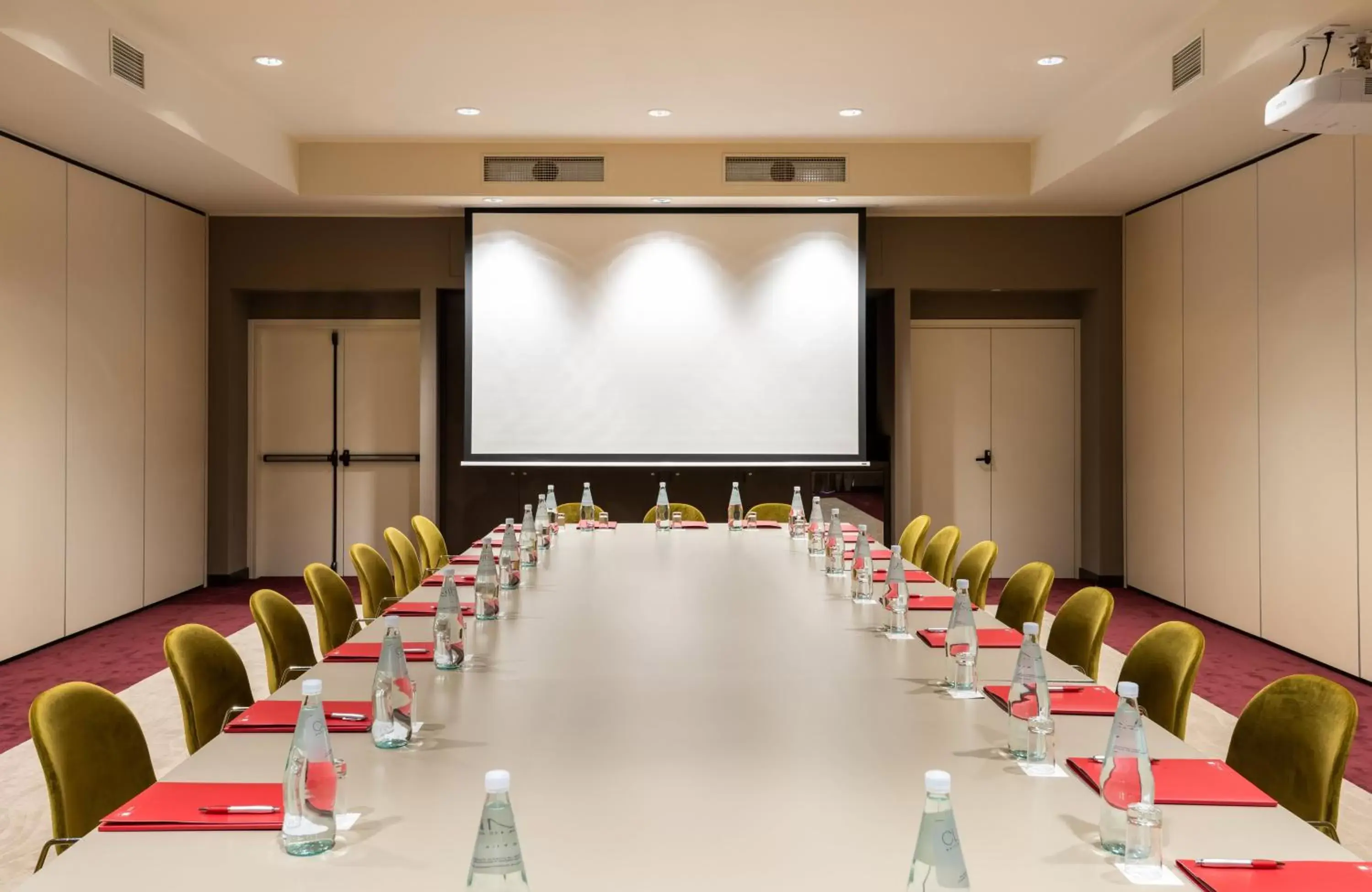 Meeting/conference room in Leonardo Royal Hotel Venice Mestre