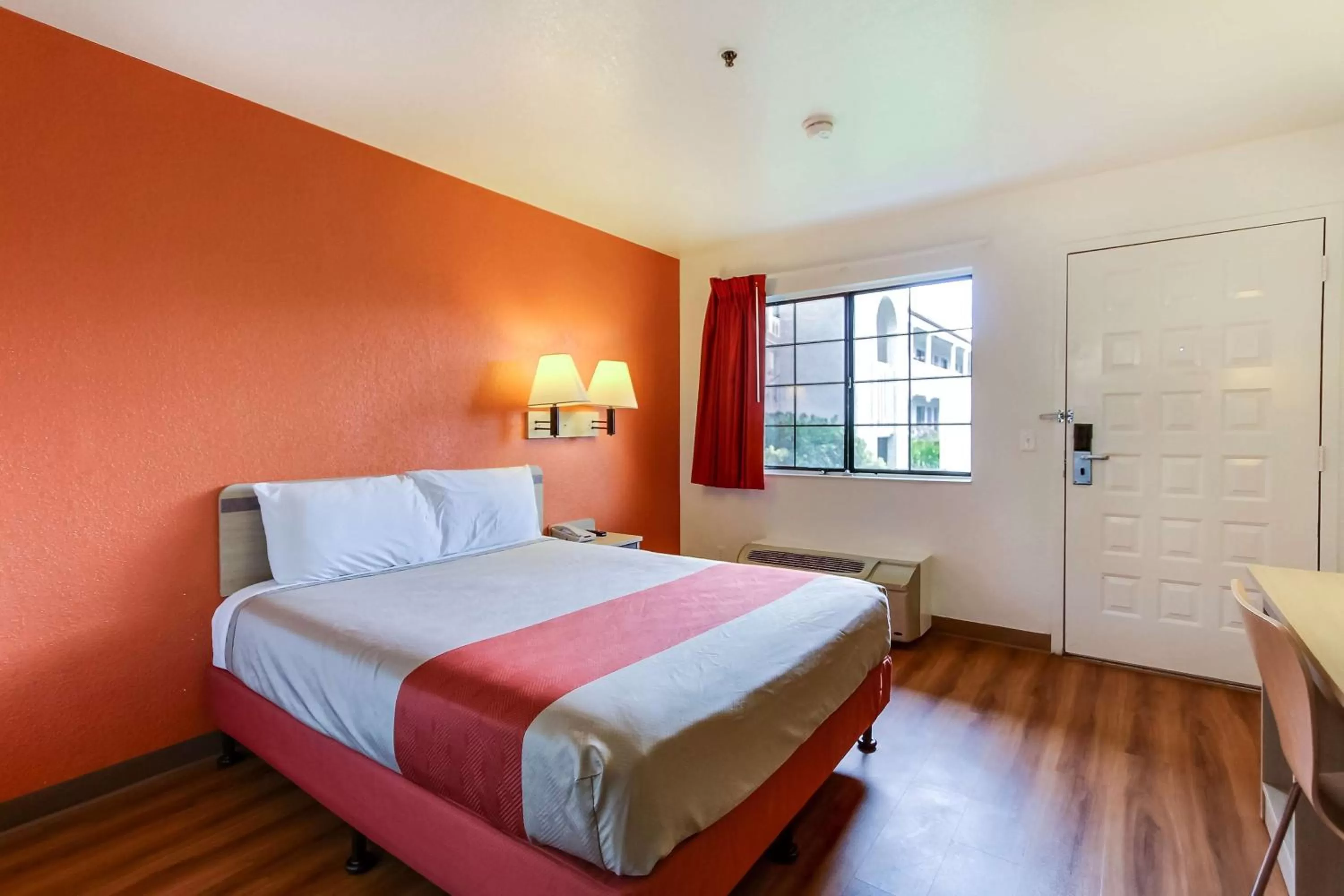 Seating area, Bed in Motel 6-Salinas, CA - North Monterey Area