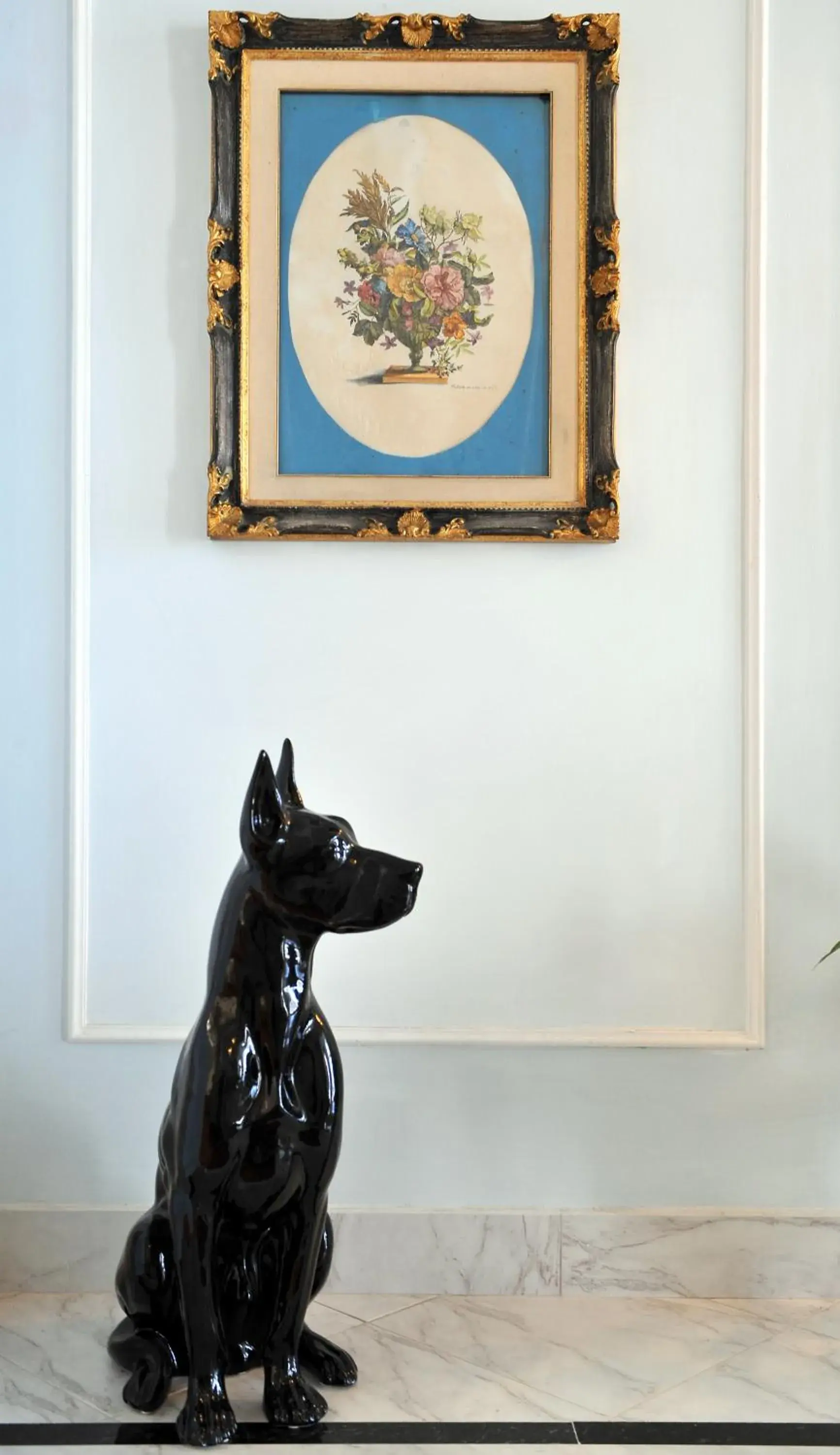 Decorative detail, Pets in Grande Albergo Quattro Stagioni