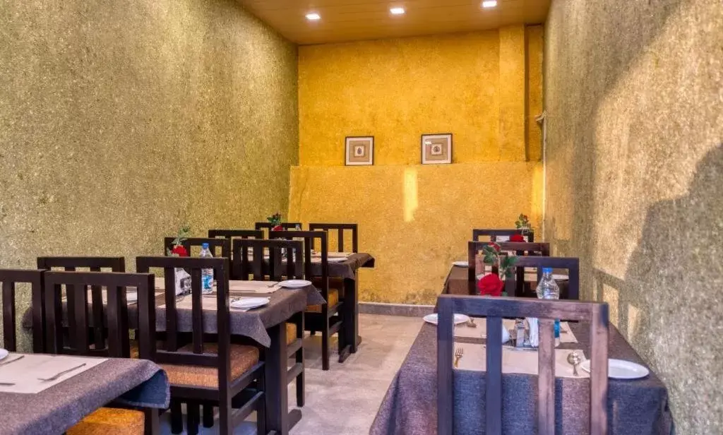 Restaurant/Places to Eat in The Walnut Creek Restaurant/Places to Eat in The Walnut Creek