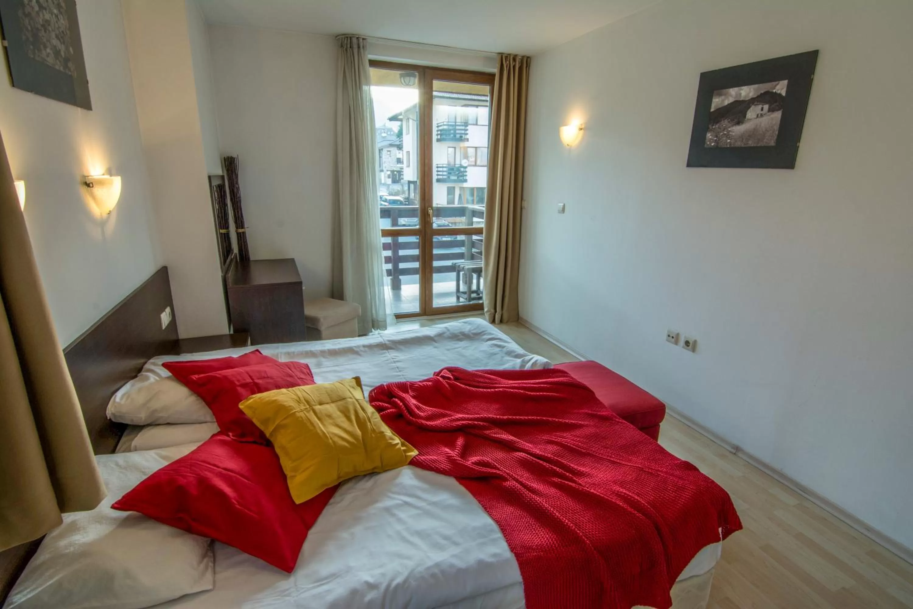 Bed in StayInn Banderitsa Apartments with kitchen & BBQ