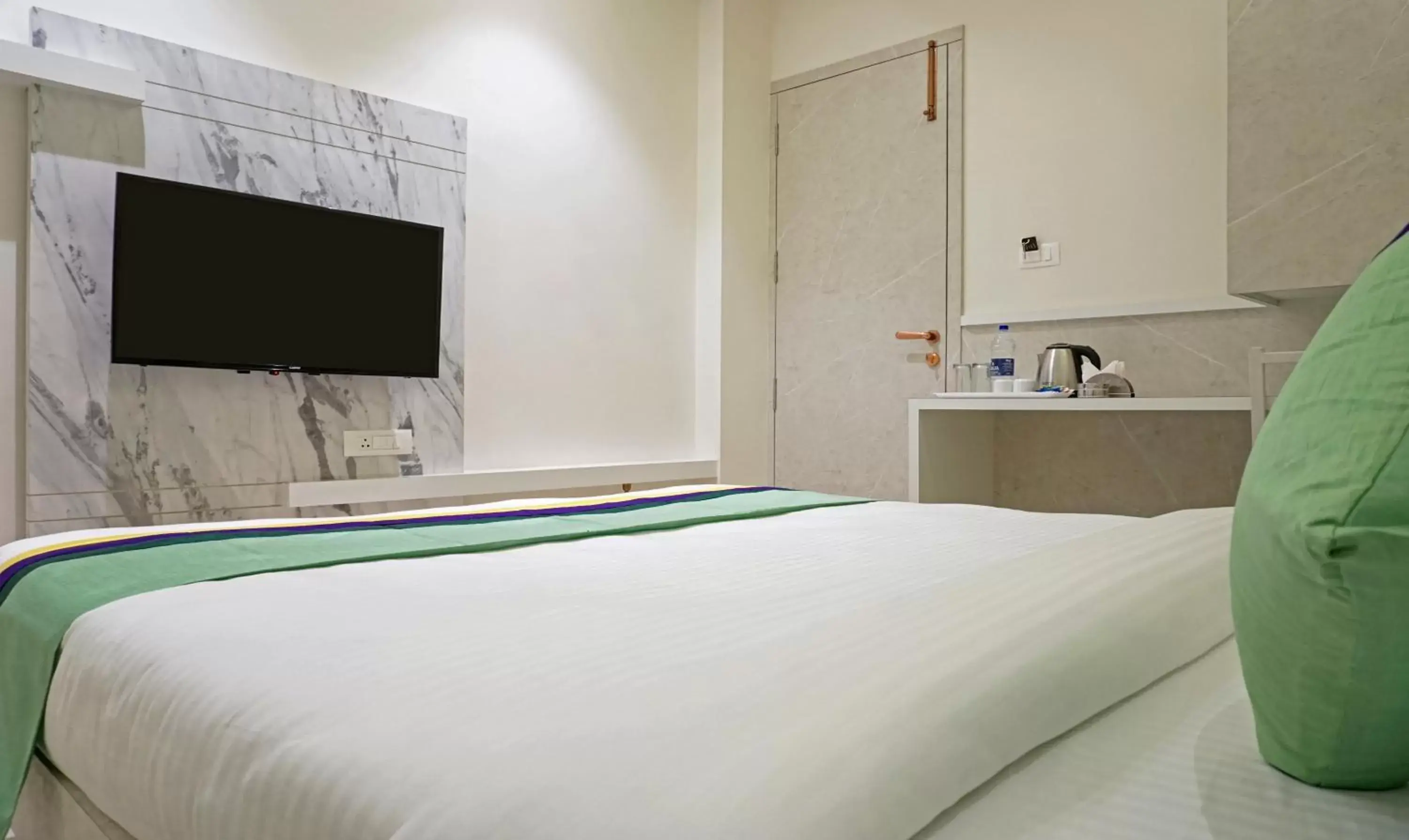 Bedroom, Bed in Treebo The Utsav, Nashik Bedroom, Bed in Treebo The Utsav, Nashik