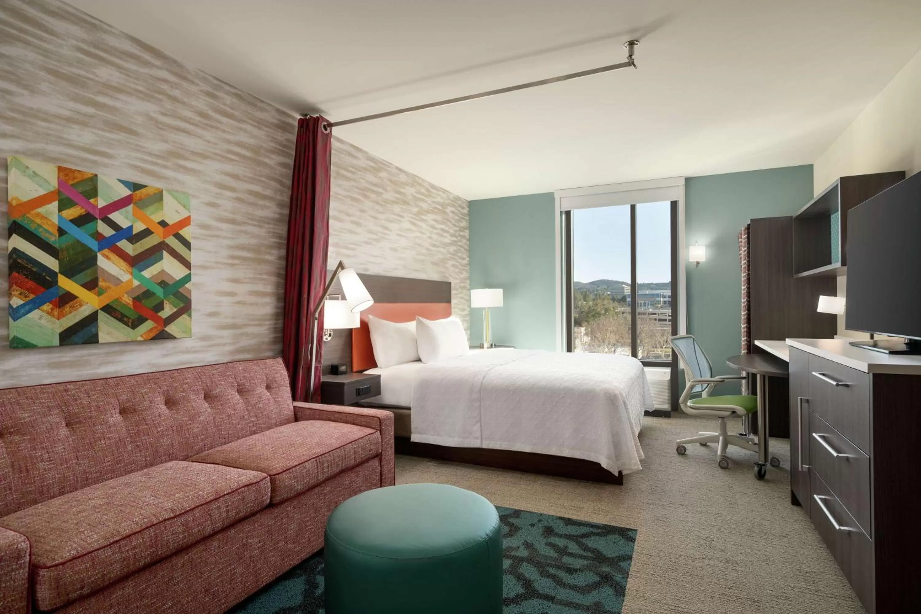 Bedroom, Bed in Home2 Suites By Hilton Woodland Hills Los Angeles