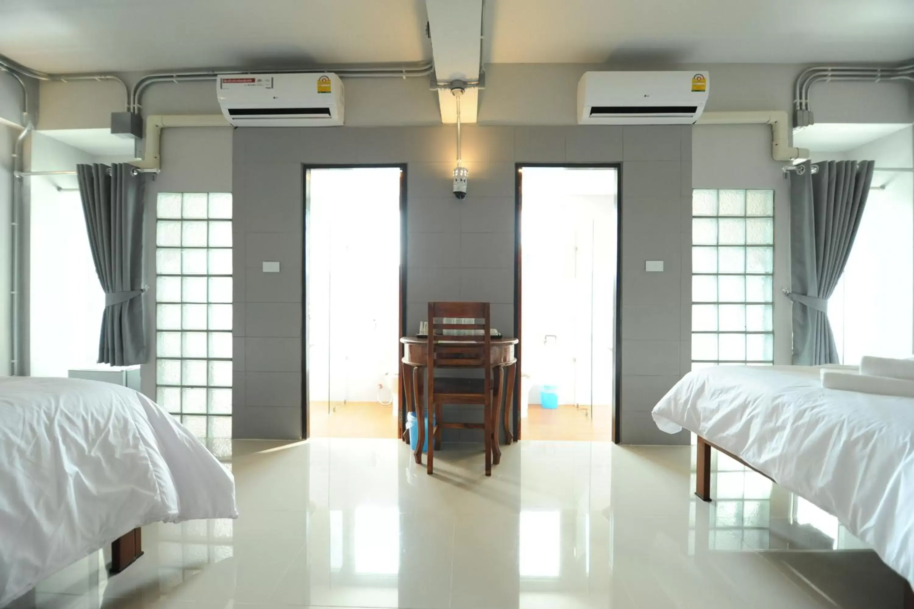 Bedroom, Seating Area in Nanya Hotel Chiang Mai