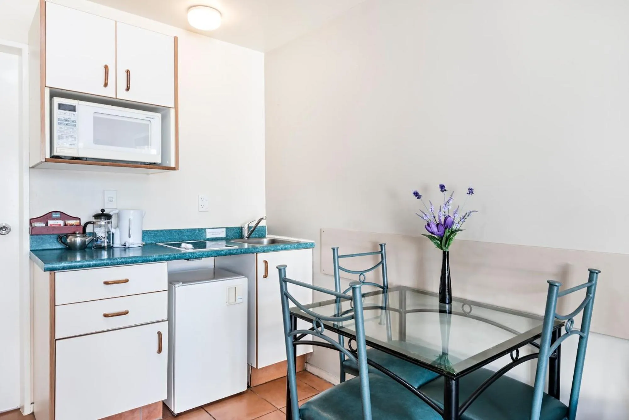 Coffee/tea facilities in Halswell Lodge