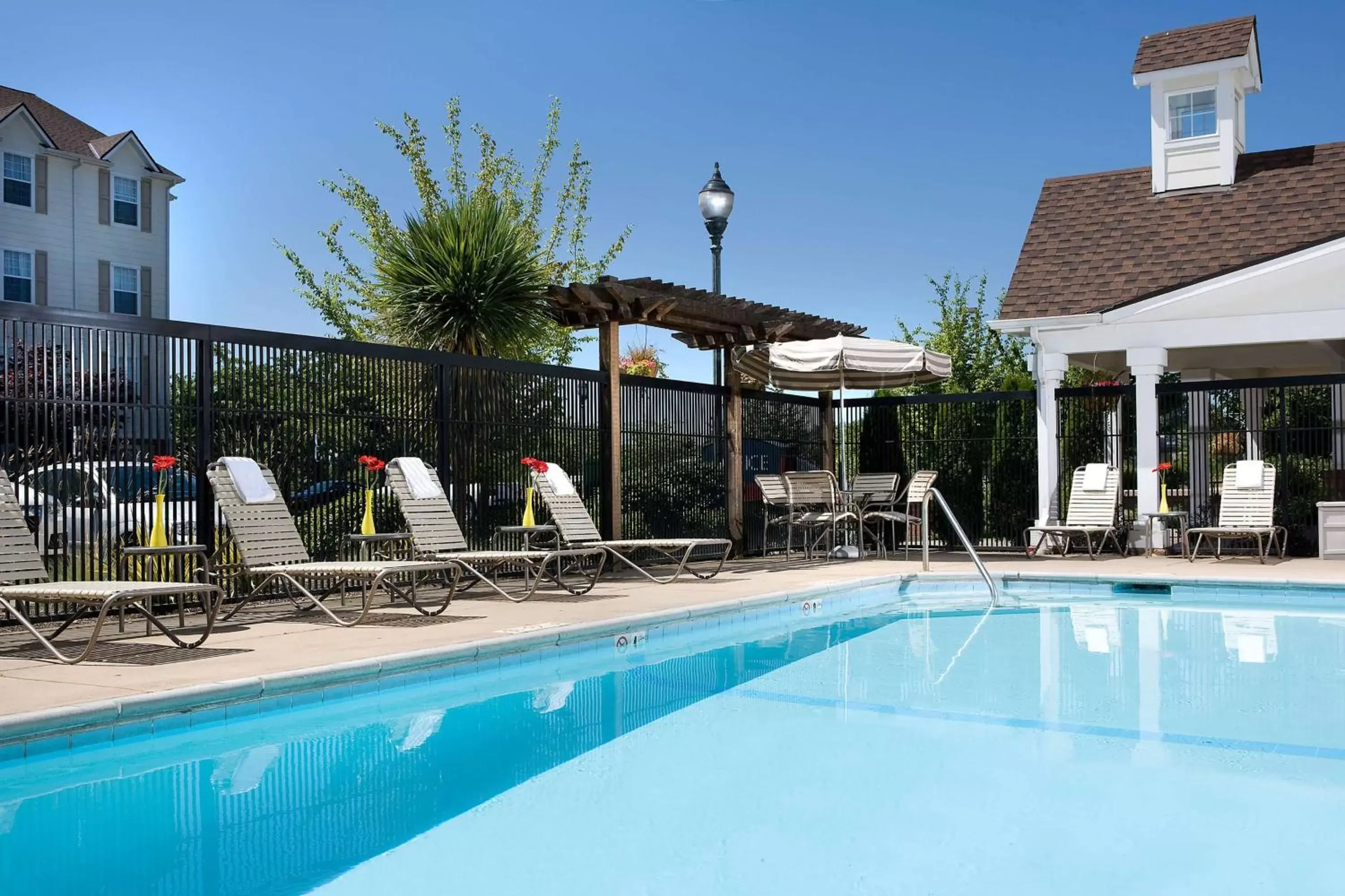 Pool view, Swimming Pool in Sonesta Simply Suites Seattle Renton