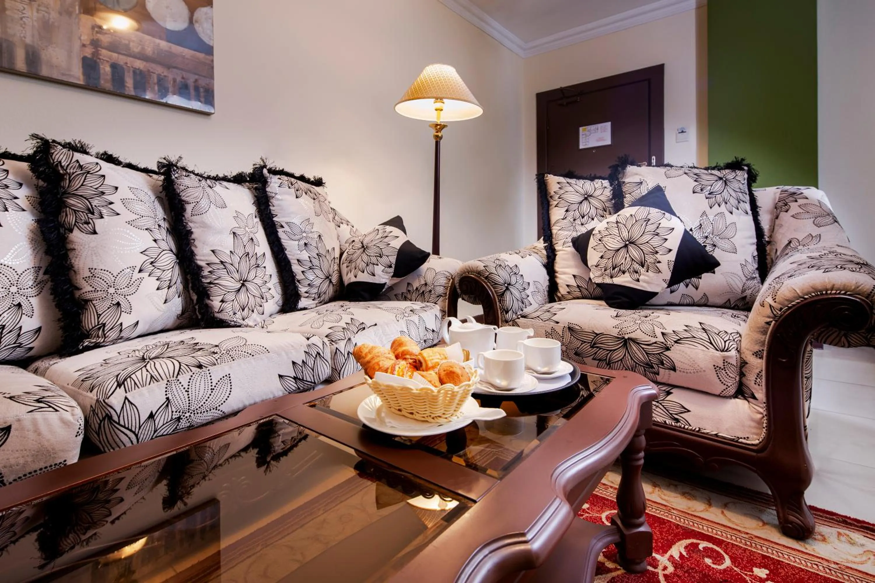 Pars International Hotel