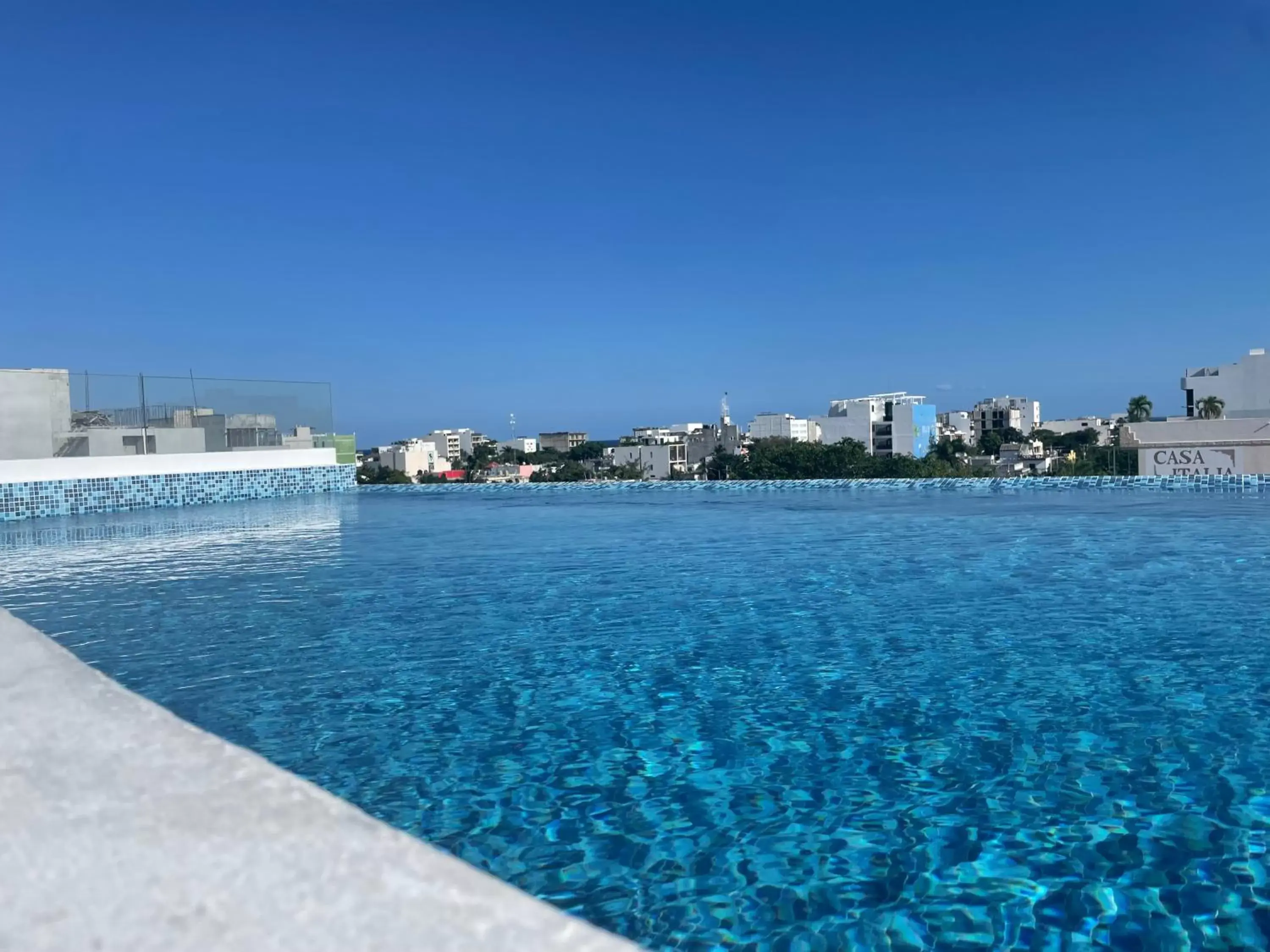 Pool view in WINDAY HOTEL - Cerca 5a Avenida