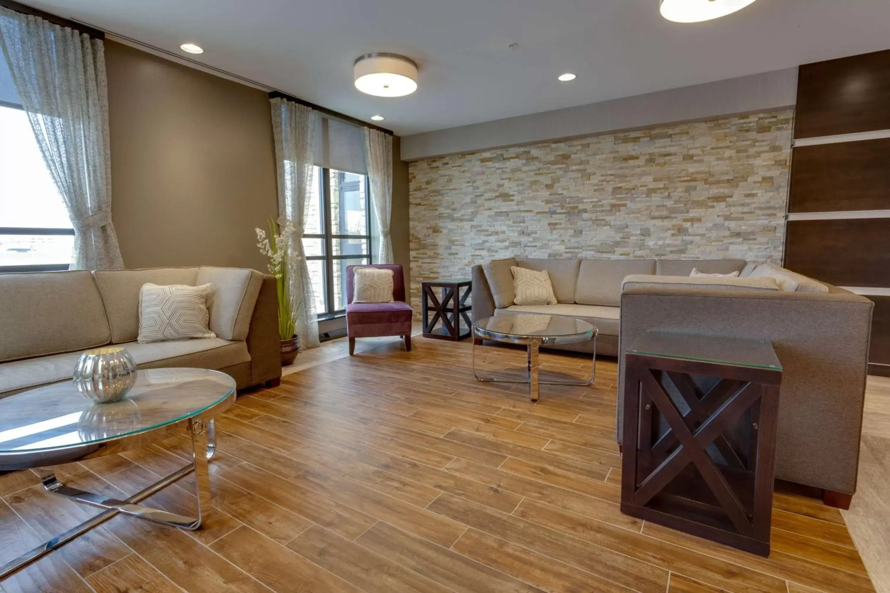 Lobby or reception, Seating Area in Drury Inn & Suites Overland Park