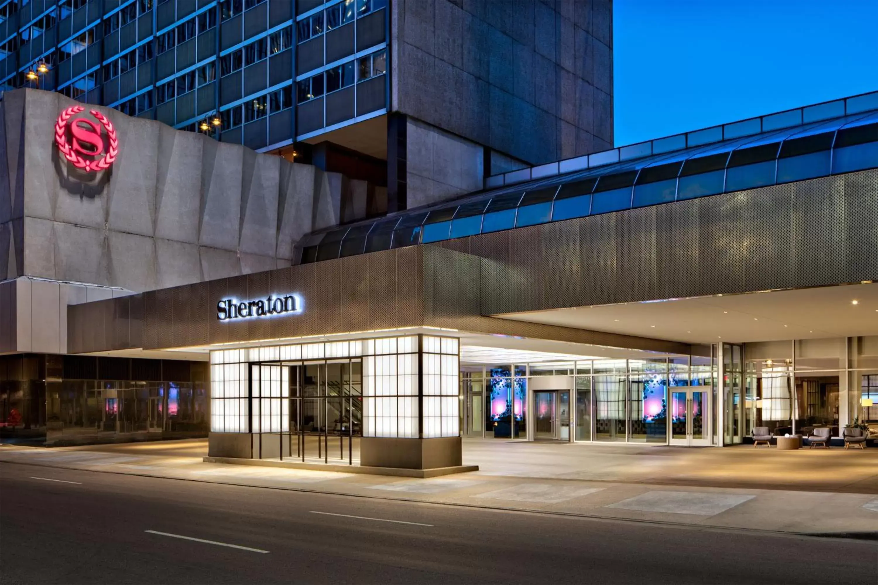 Property Building in Sheraton Dallas Hotel