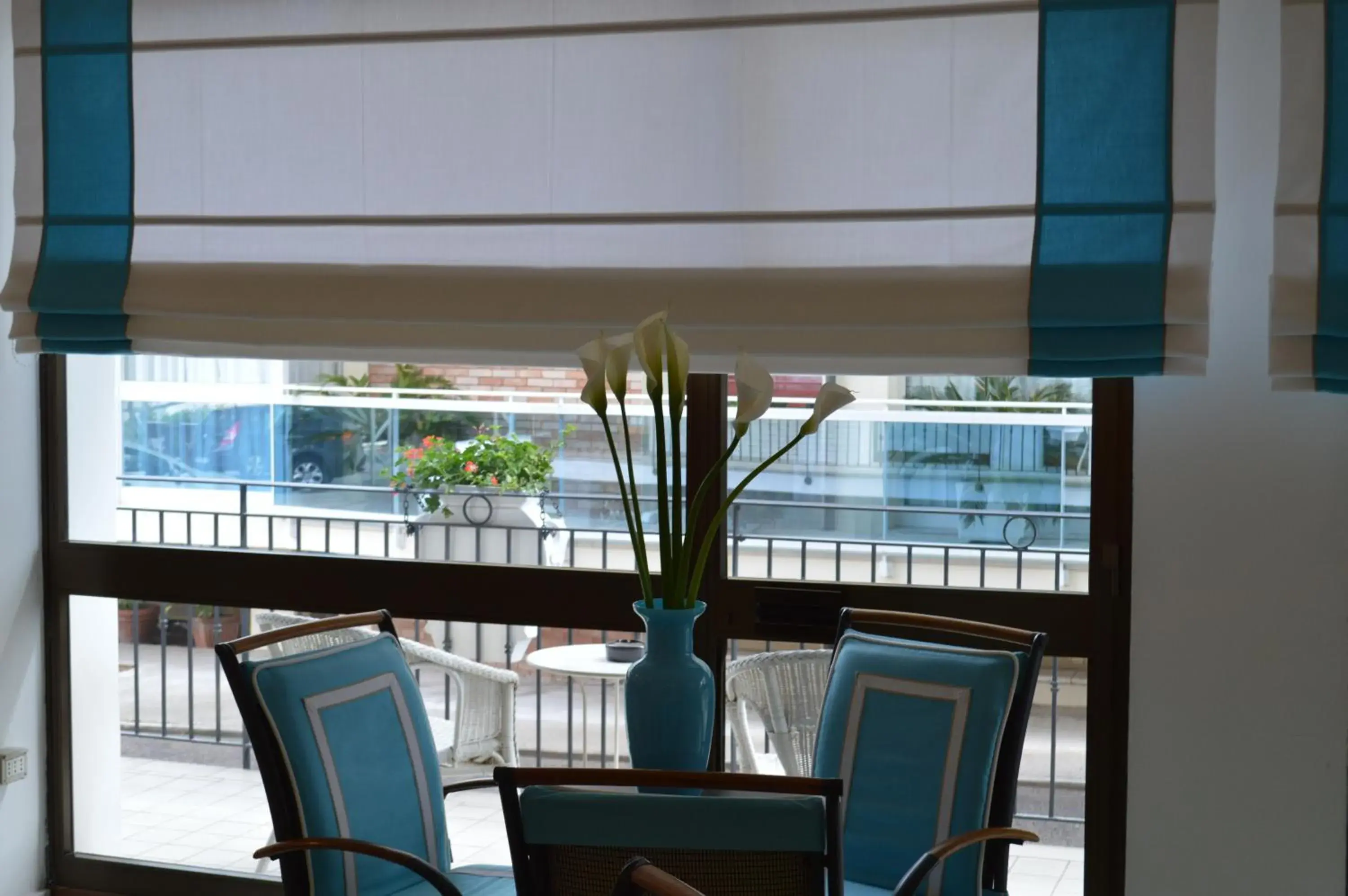 Lounge or bar in Hotel Manila