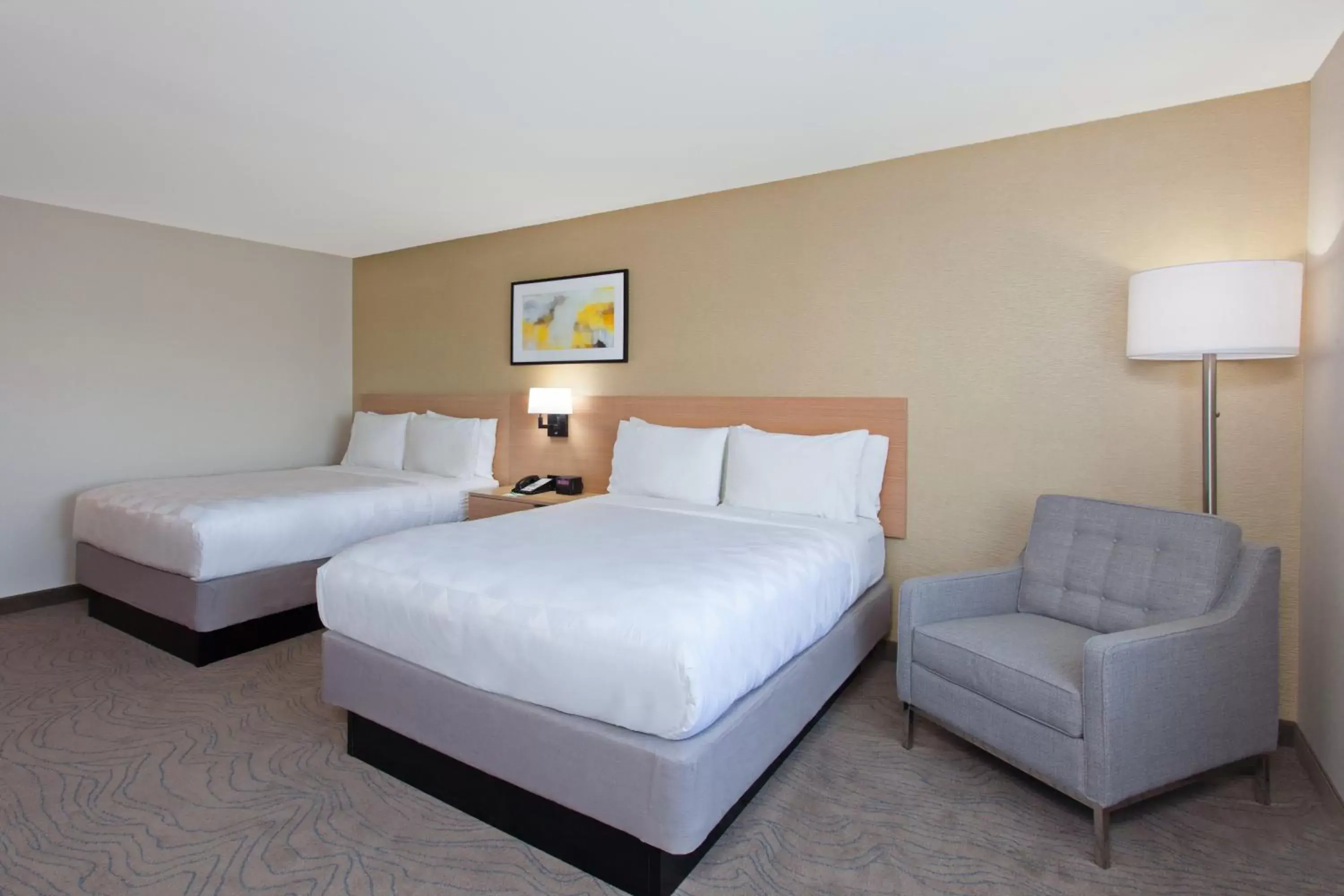 Photo of the whole room, Bed in Holiday Inn Los Angeles - LAX Airport, an IHG Hotel