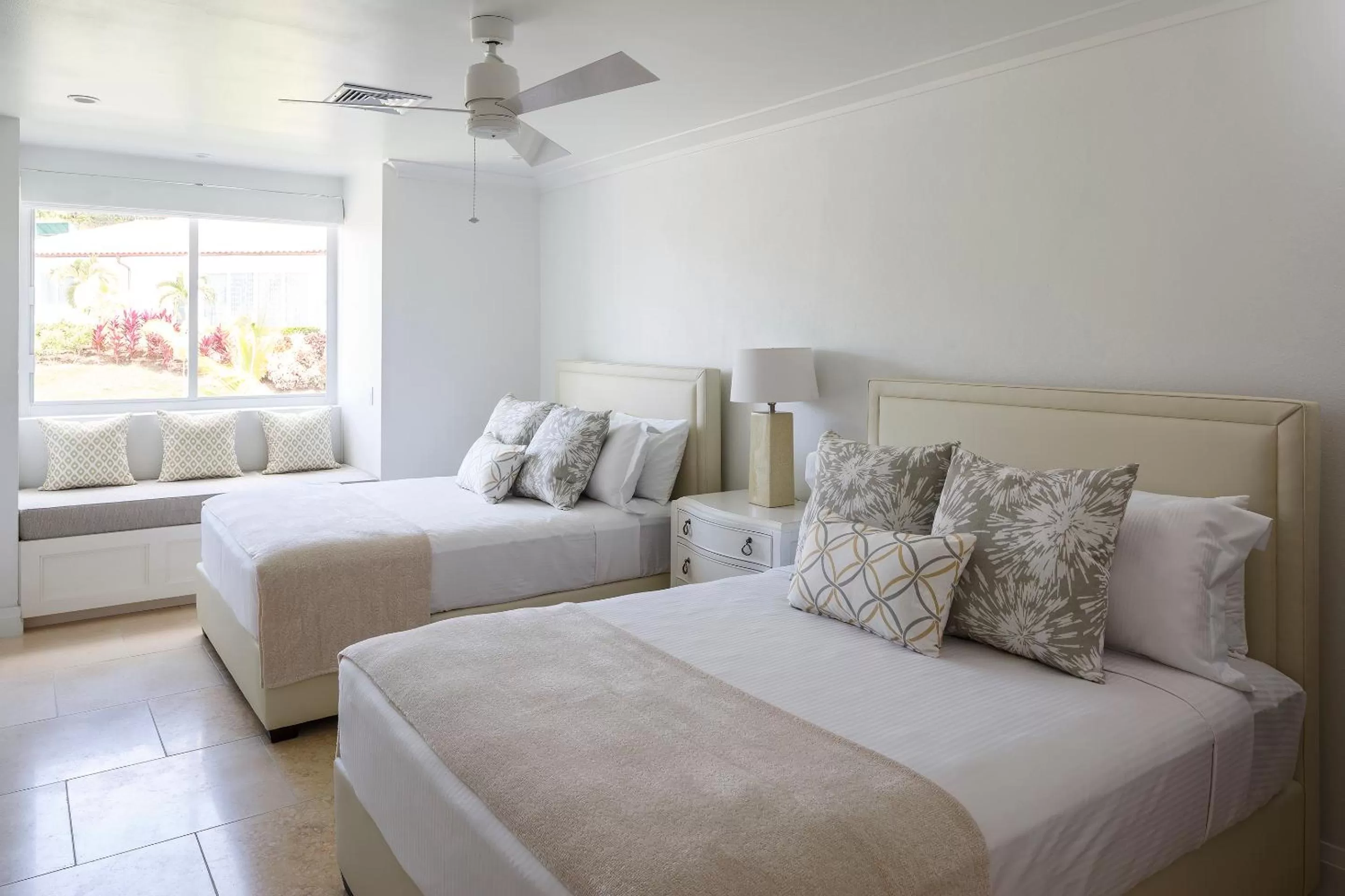 Bed in Windjammer Landing Resort and Residences