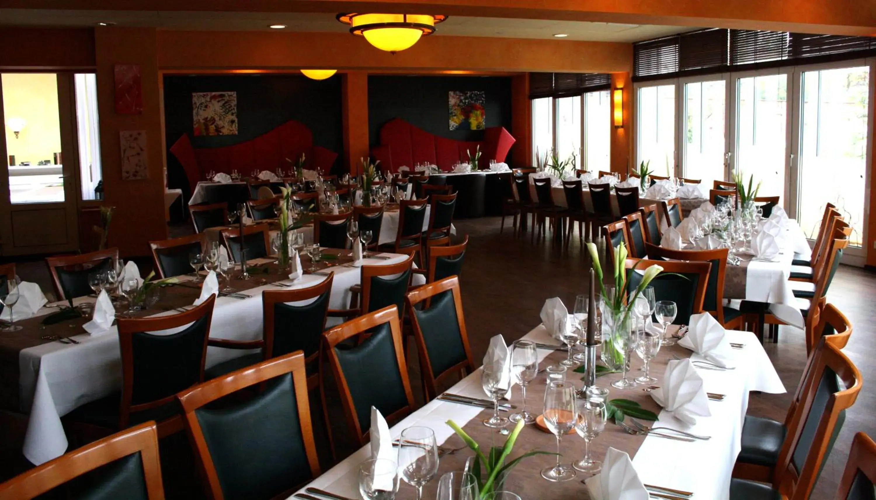 Banquet/Function facilities, Restaurant/Places to Eat in Hotel-Restaurant Amadeus